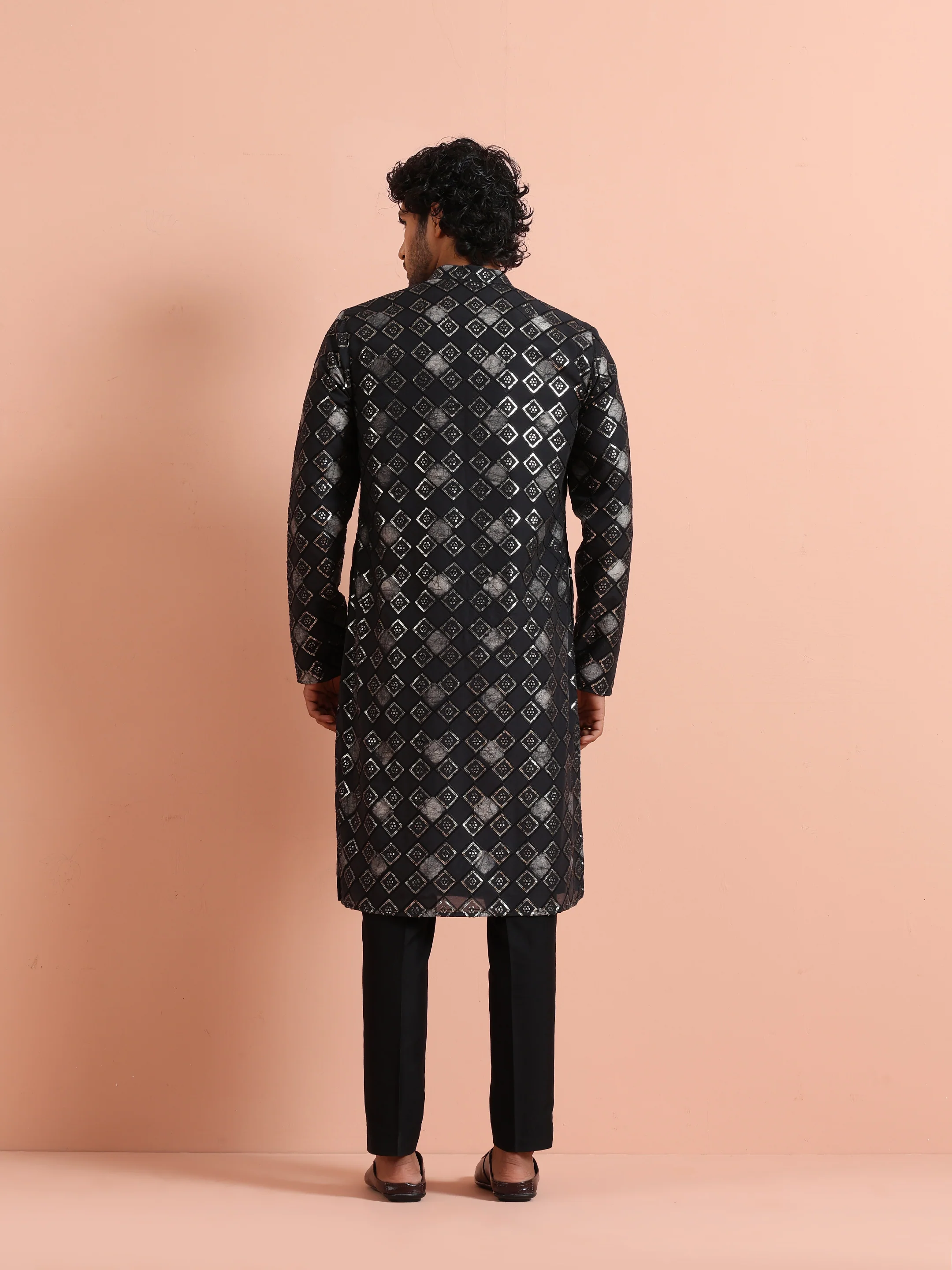 Black Chanderi Metallic Kurta Trouser Set - Image 4