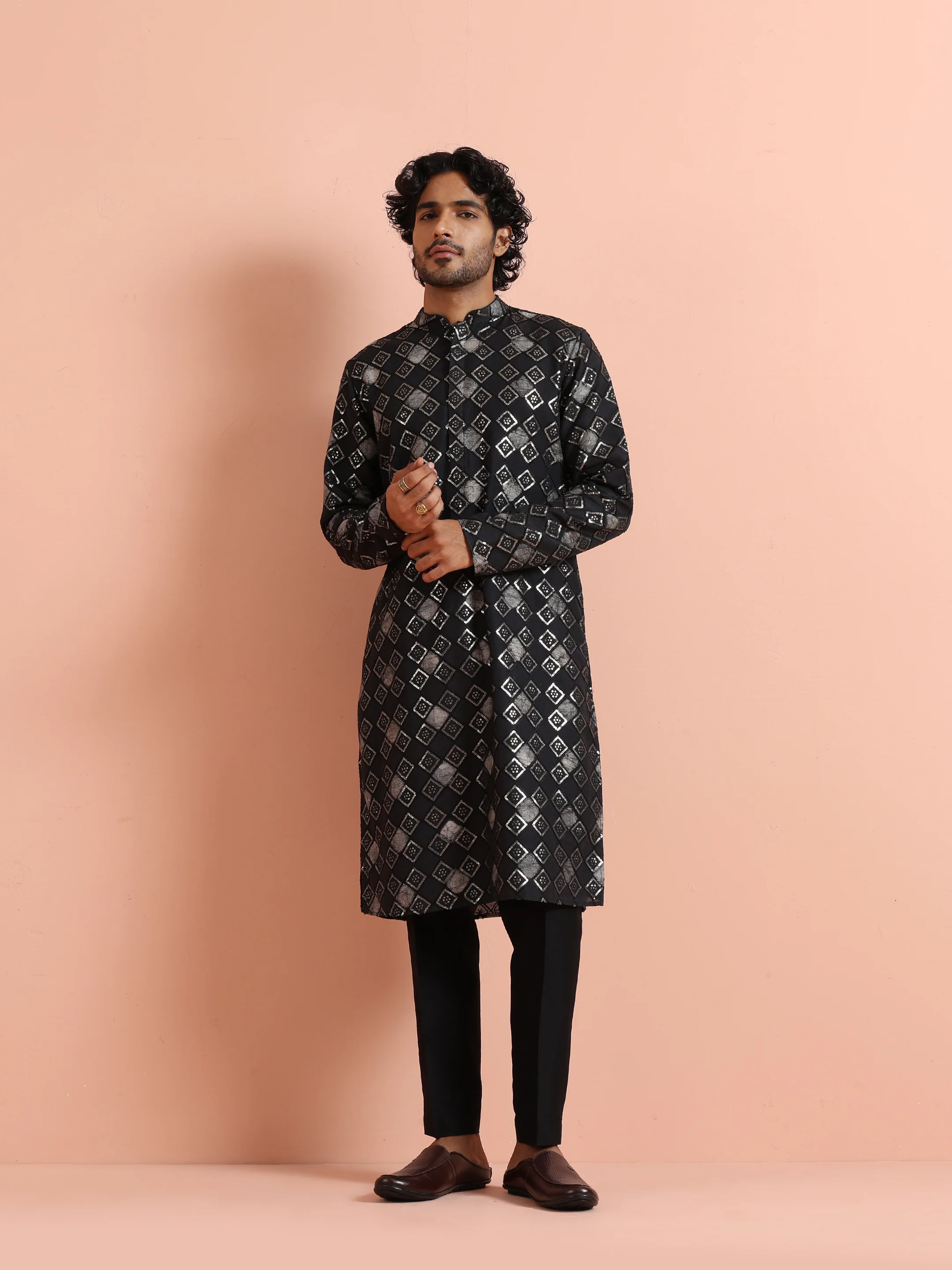 Black Chanderi Metallic Kurta Trouser Set - Image 7