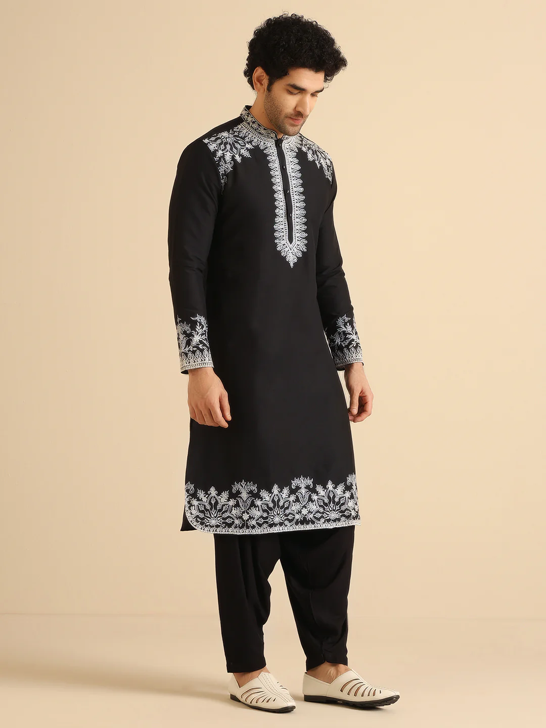 Black Cotton Blend Embroidered Long Kurta - Image 3