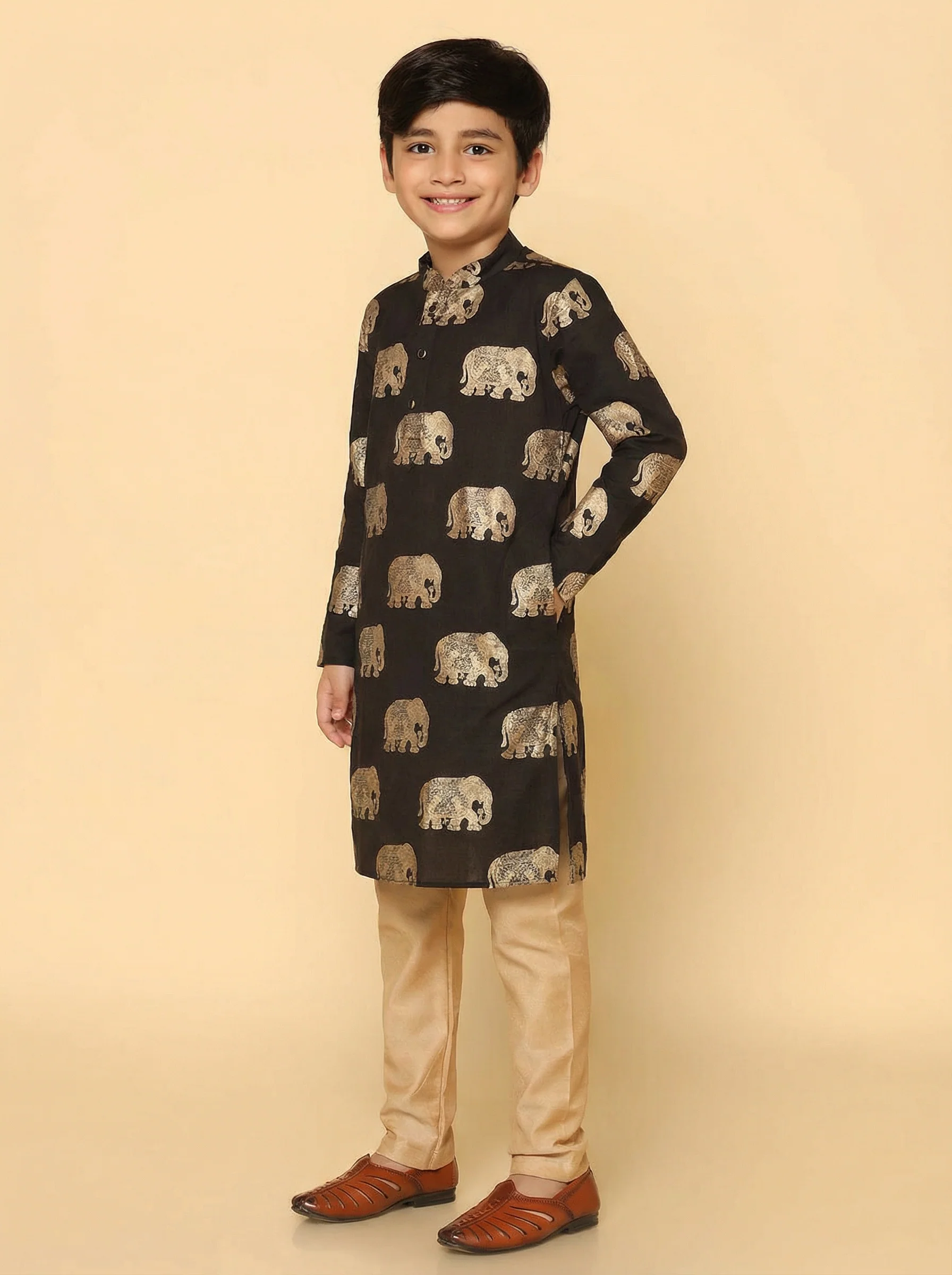 Black Cotton Blend Foil Print Kurta Pyjama Set - Image 2