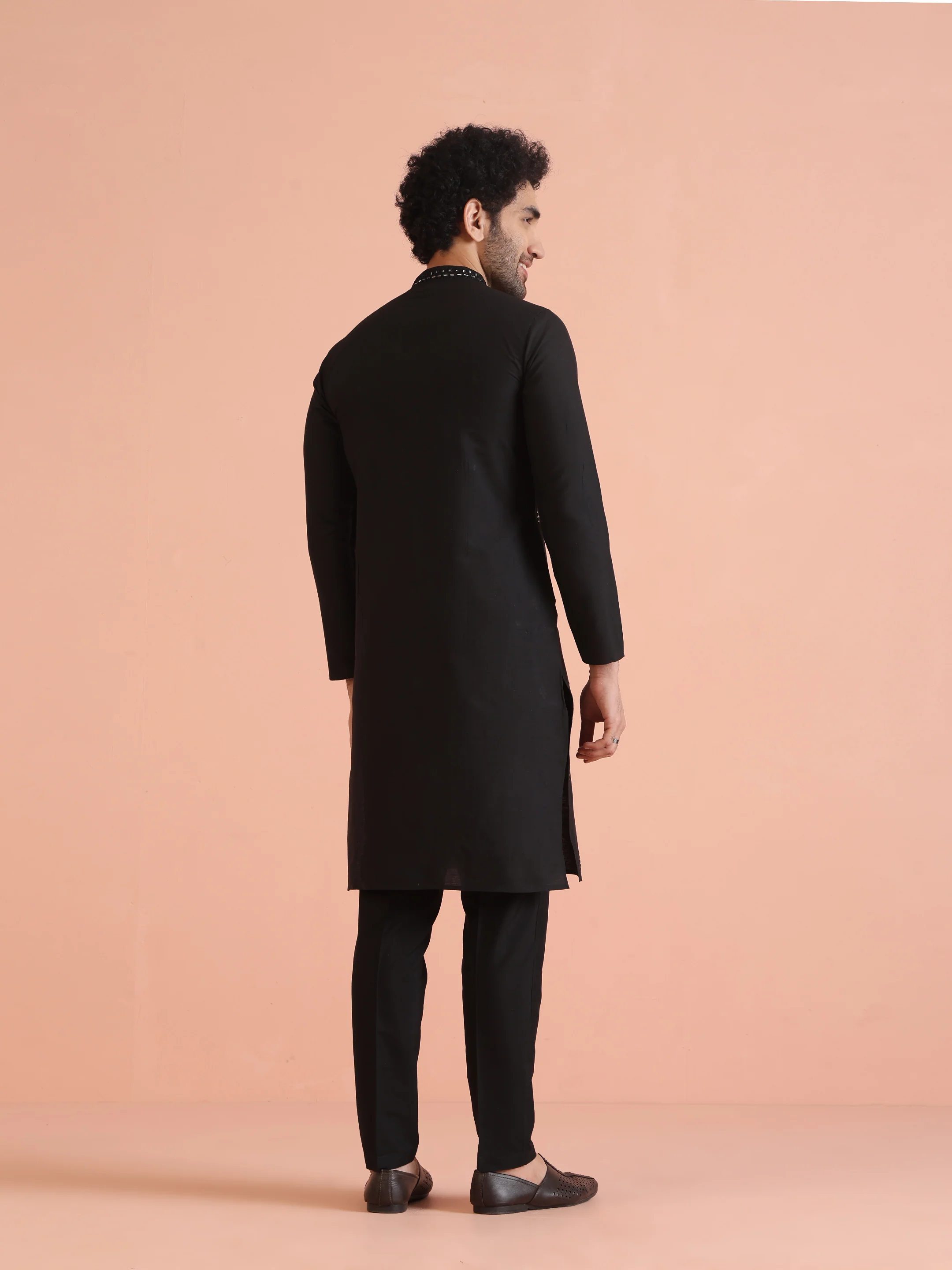 Black Cotton Blend Mirror Work Long Kurta - Image 4