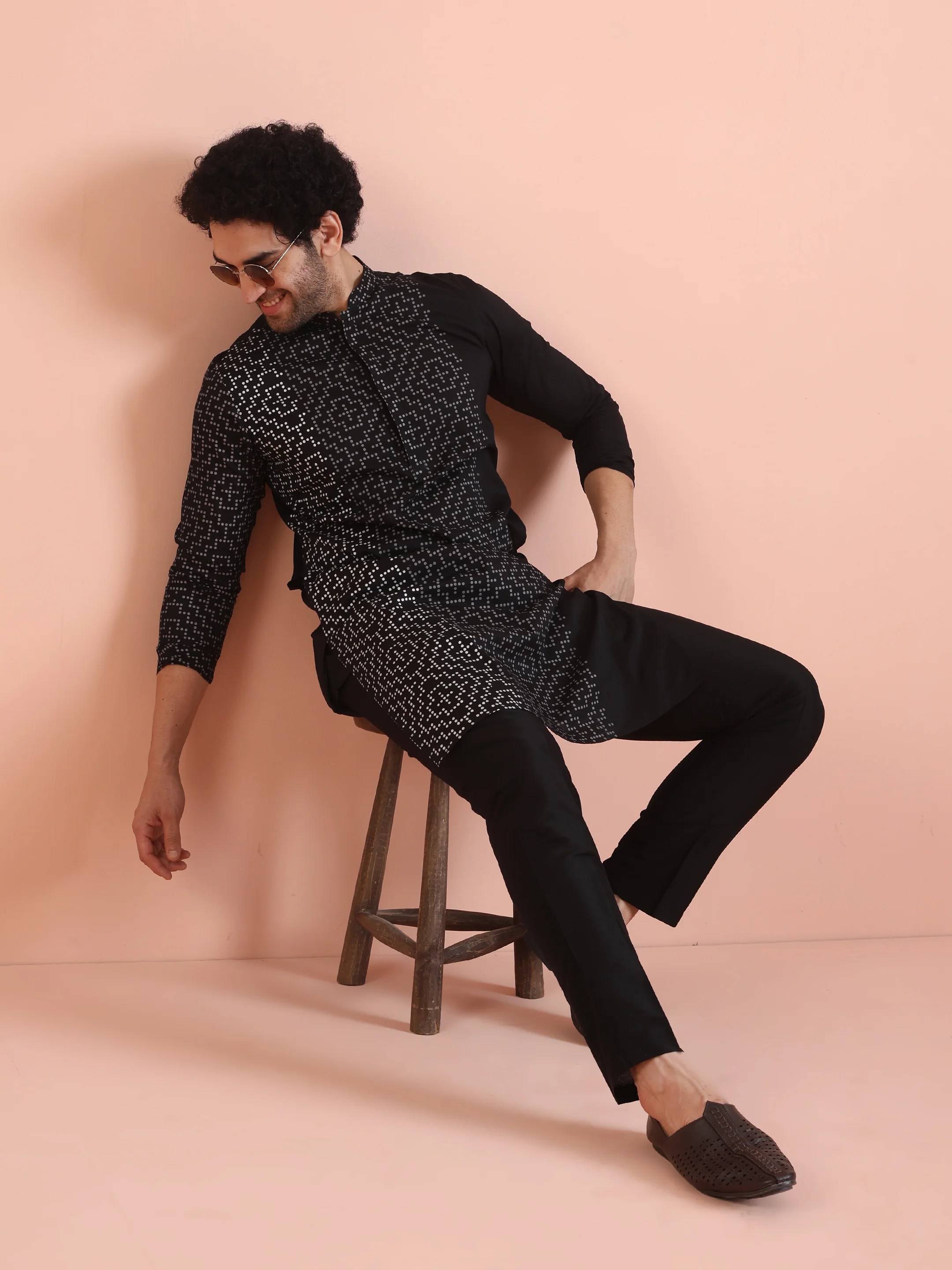 Black Cotton Blend Printed Long Kurta - Image 7
