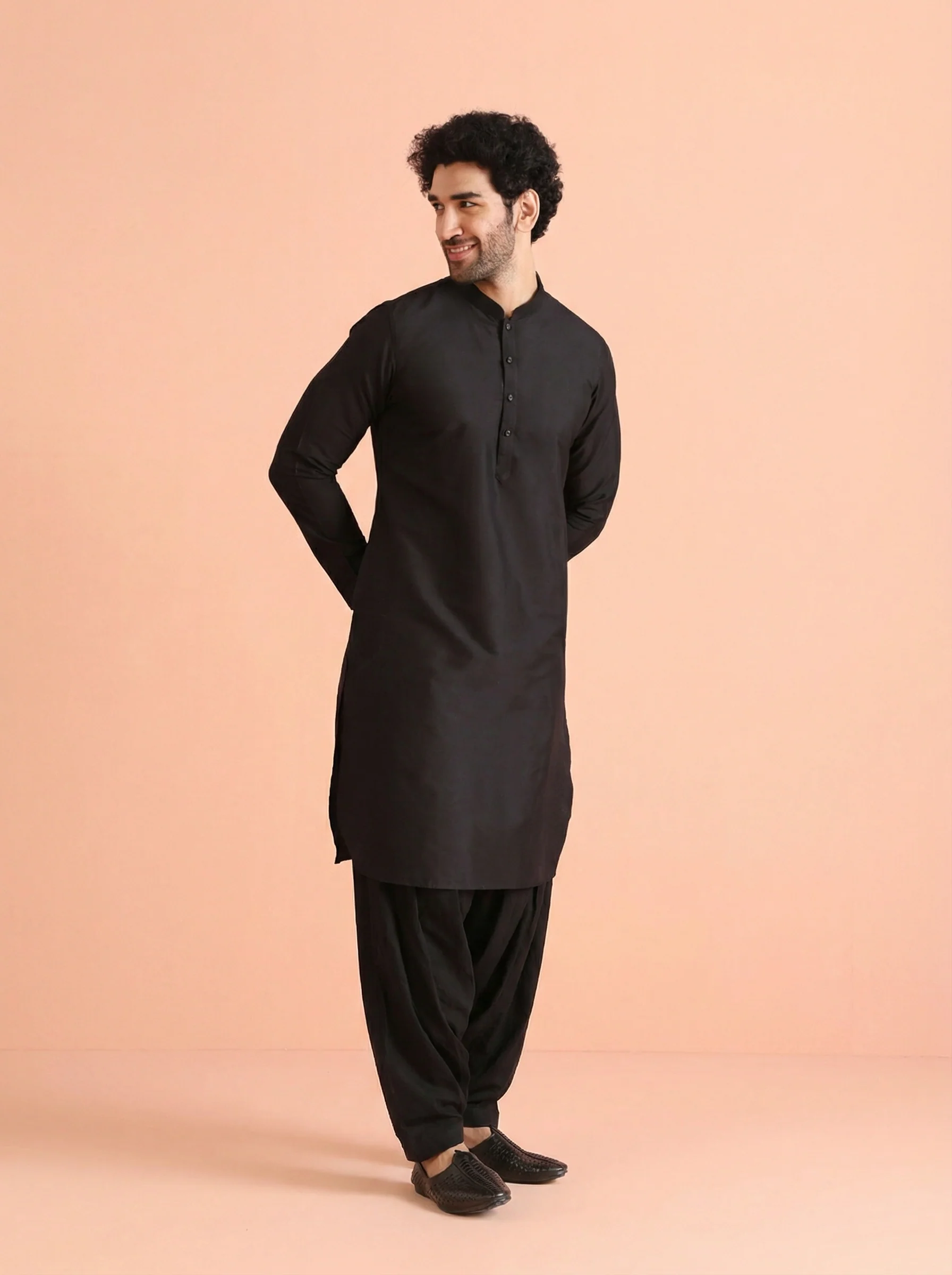 Black Cotton Blend Solid Kurta Patiyala Set - Image 3