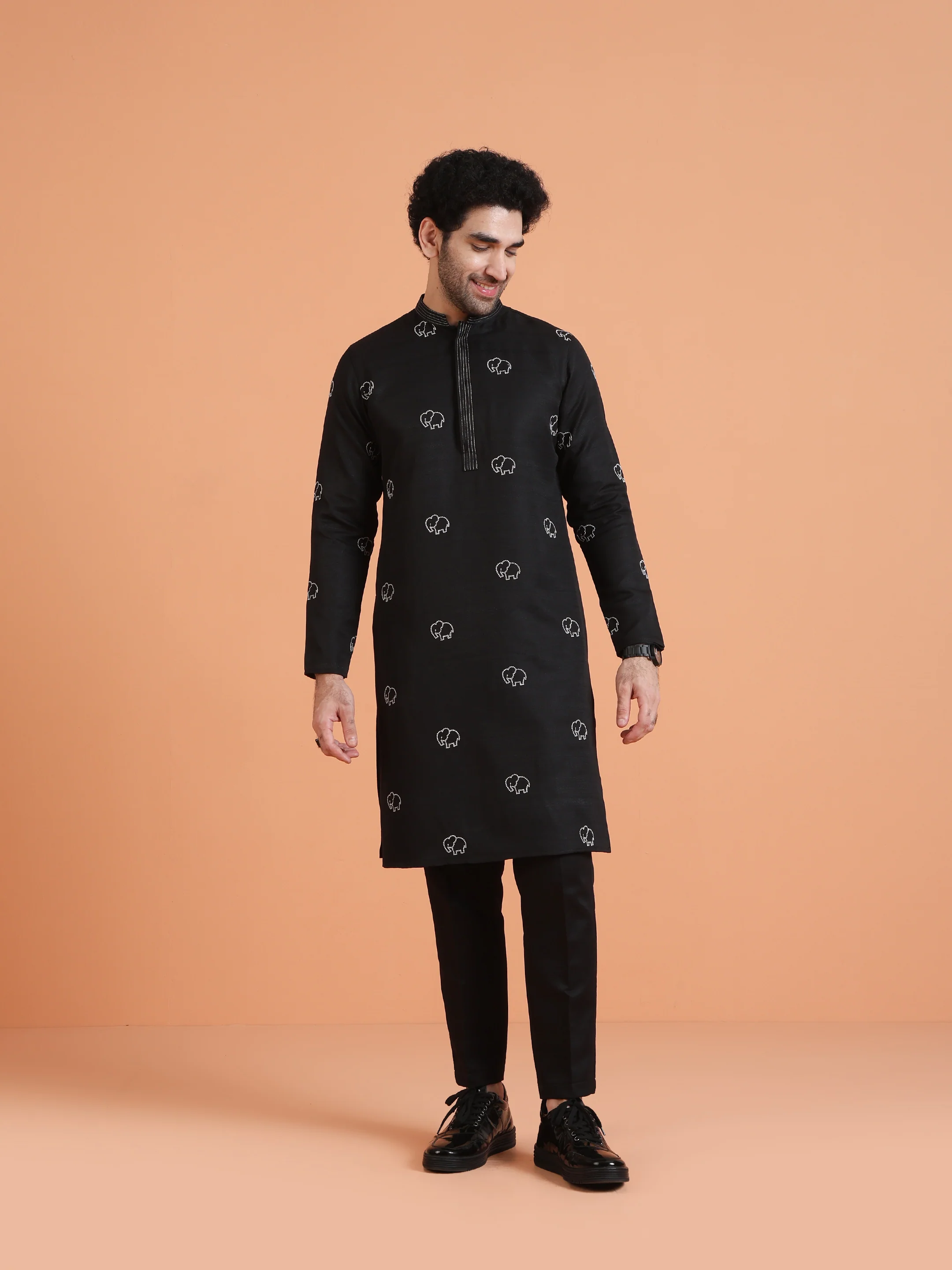 Black Cotton Silk Embroidered Kurta - Image 3