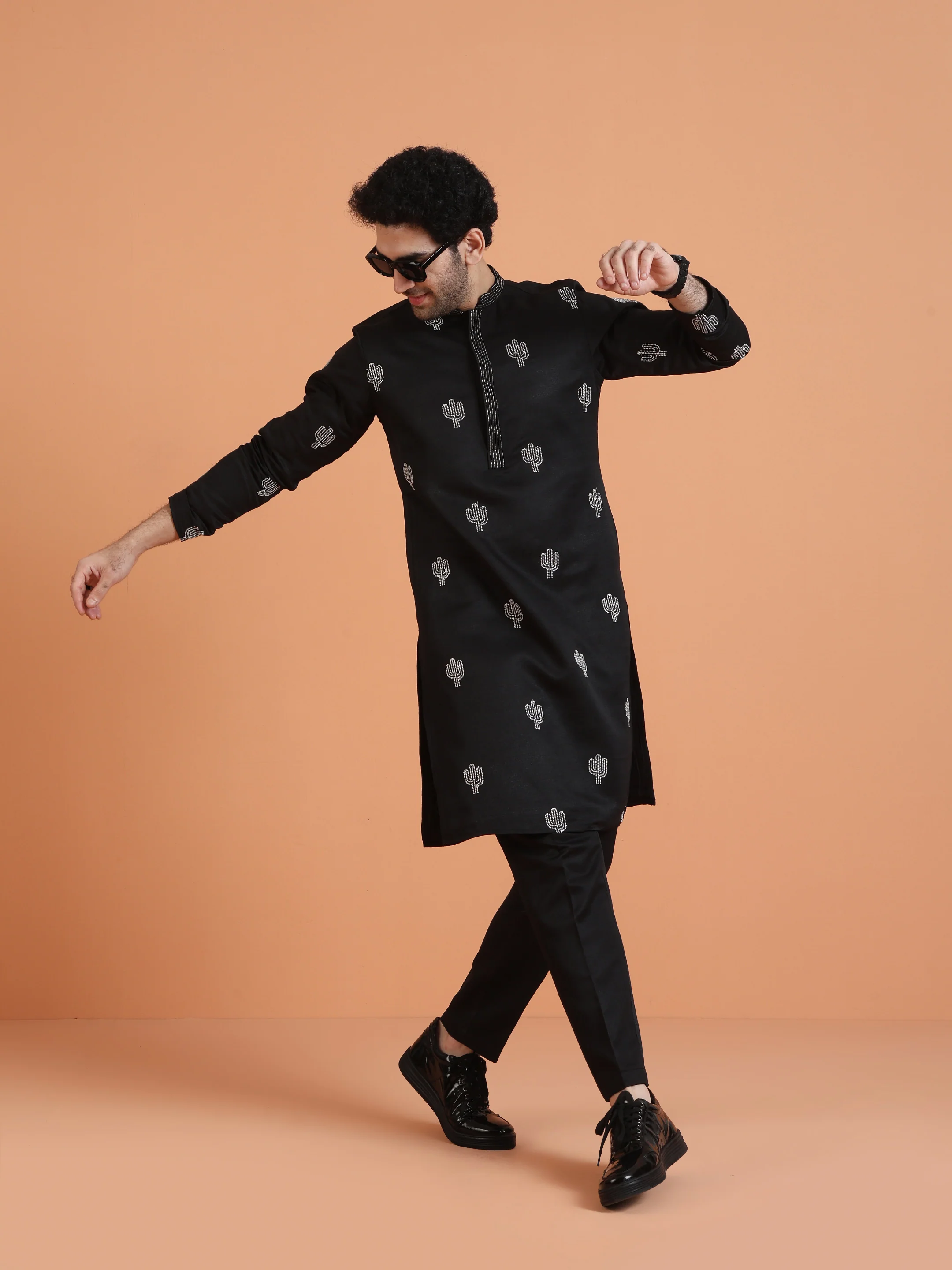 Black Cotton Silk Embroidered Kurta - Image 6