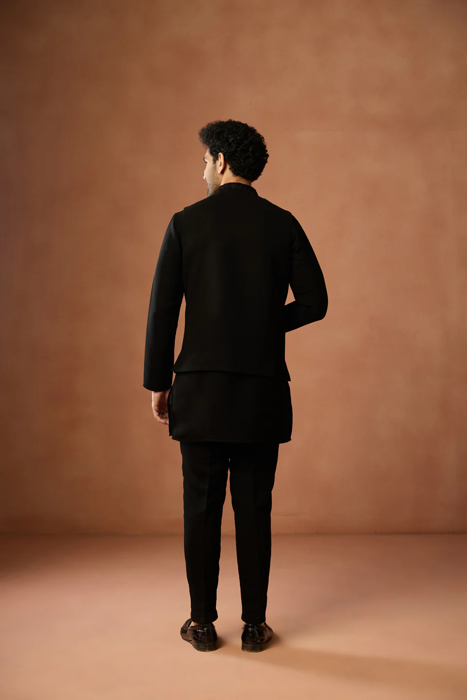 Black Embellished Jacket Kurta Set - Image 4