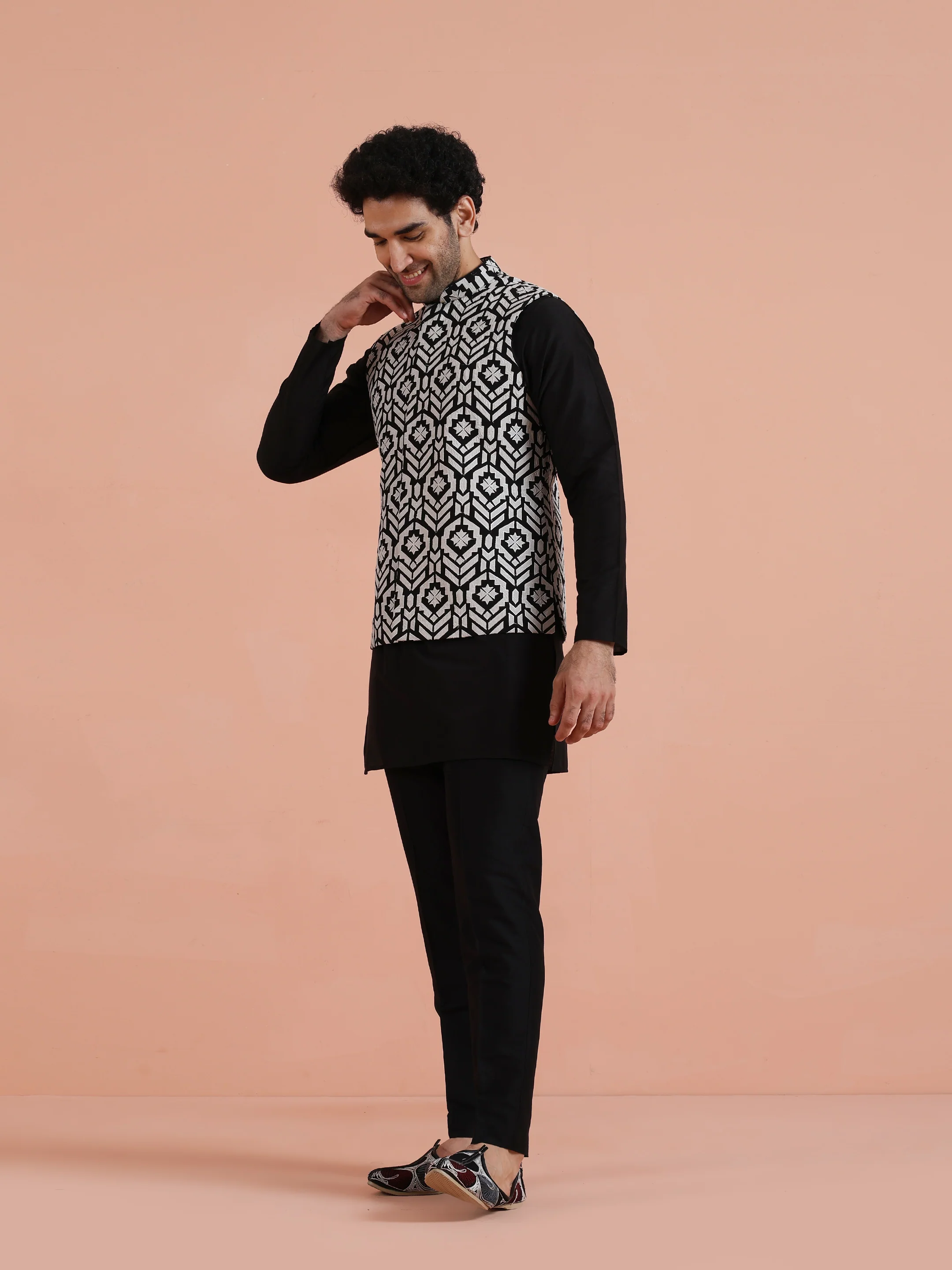 Black Geometric Kurta Jacket Set - Image 3