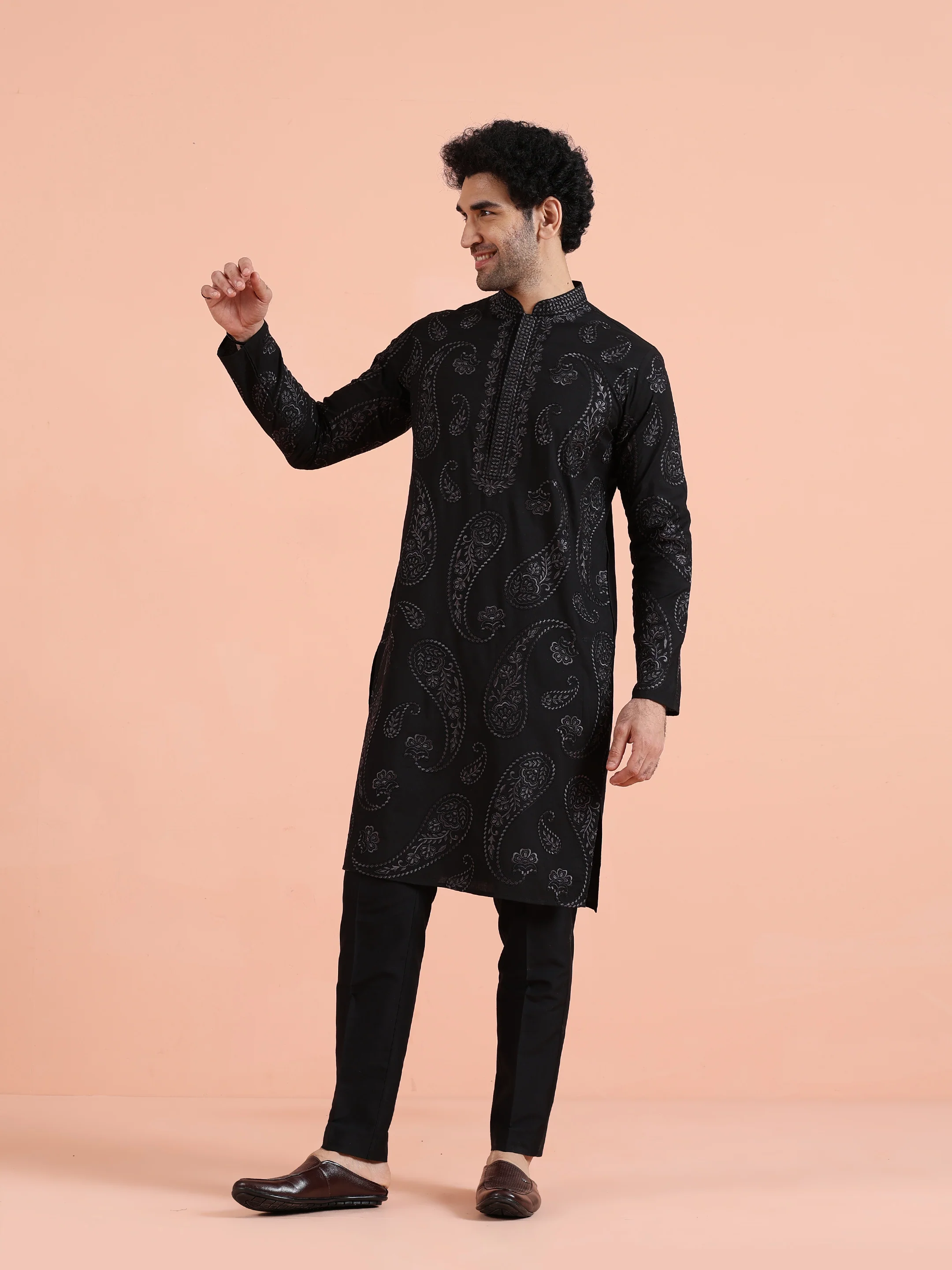 Black Paisley Embroidered Kurta Set - Image 7