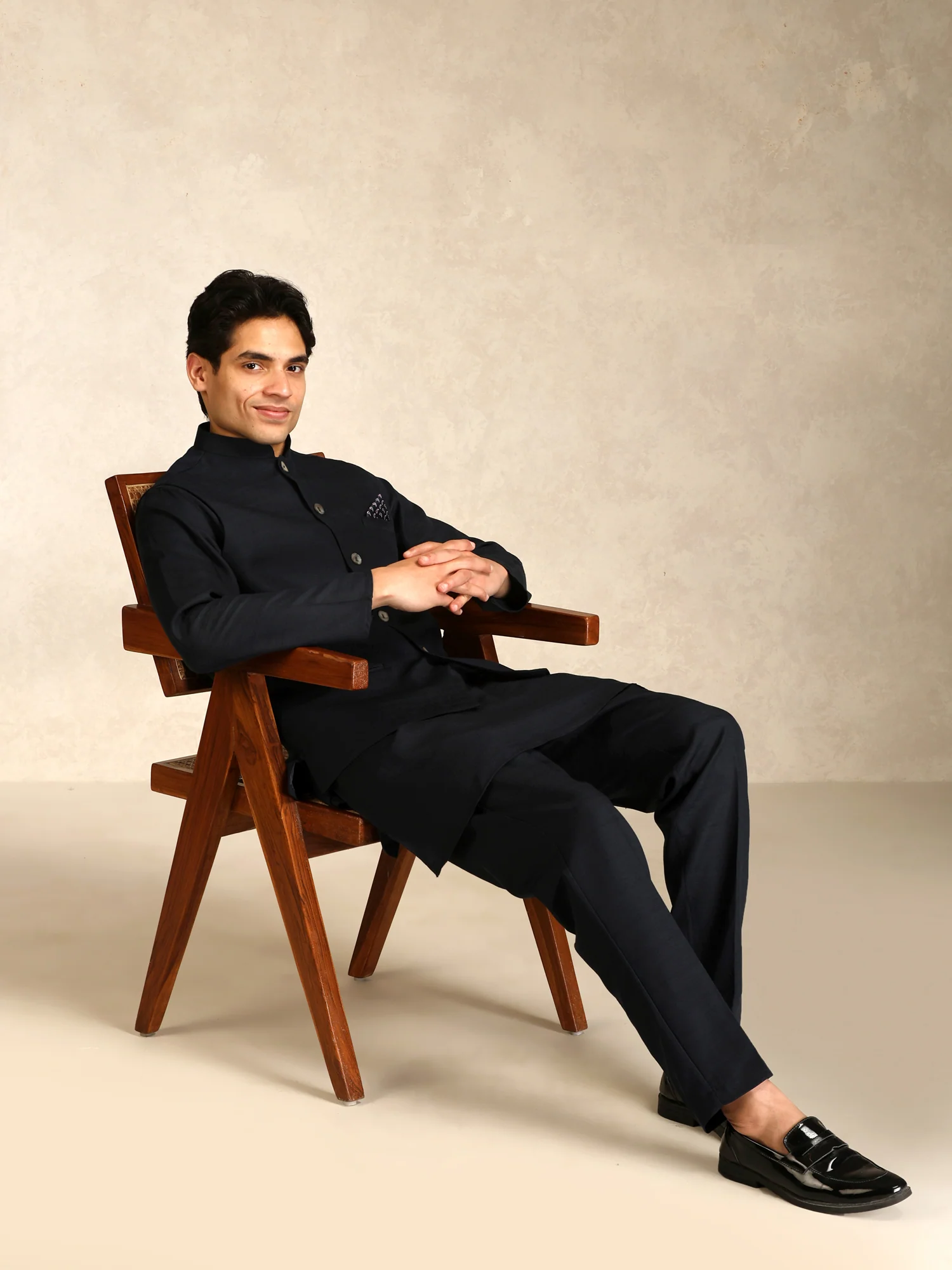 Black Poly Viscose Solid Mid Kurta Jacket Trouser Set - Image 9