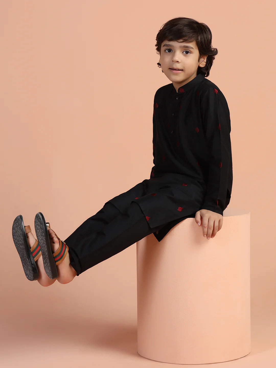 Black Red Embroidered Kurta - Image 7