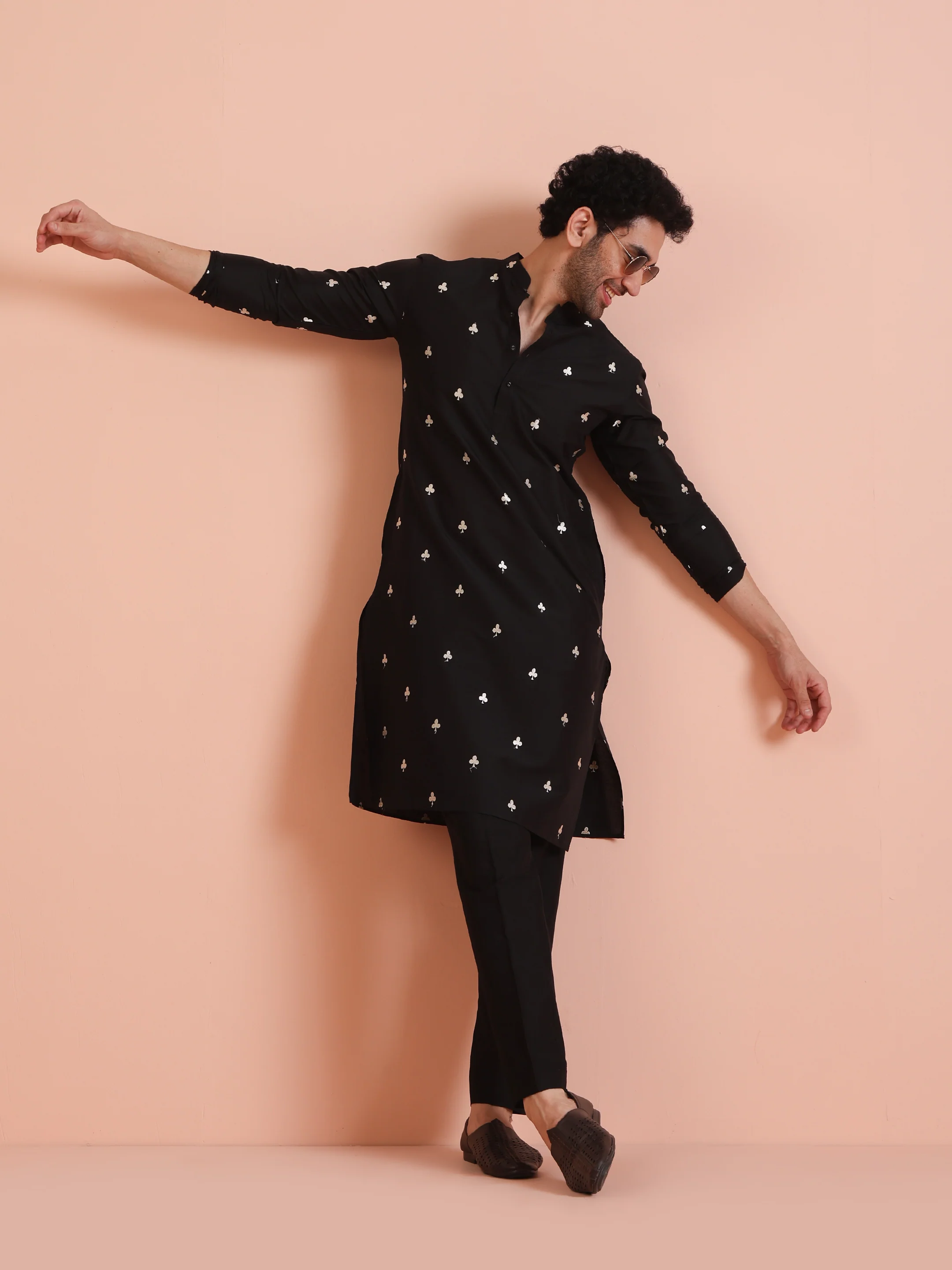 Black Silk Blend Embroidered Long Kurta - Image 7