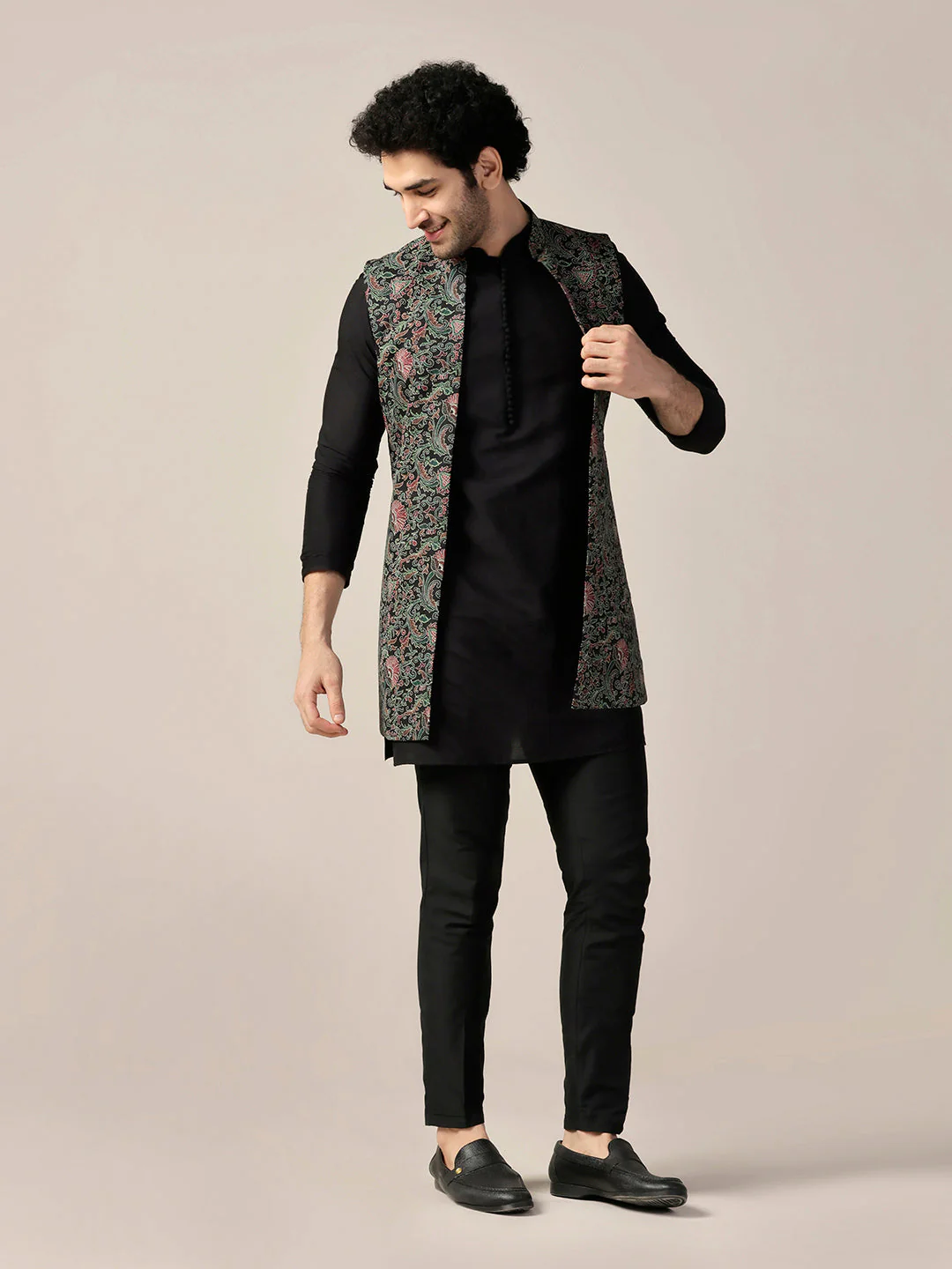 Black Silk Blend Printed Jacket Kurta Trouser Set - Image 2