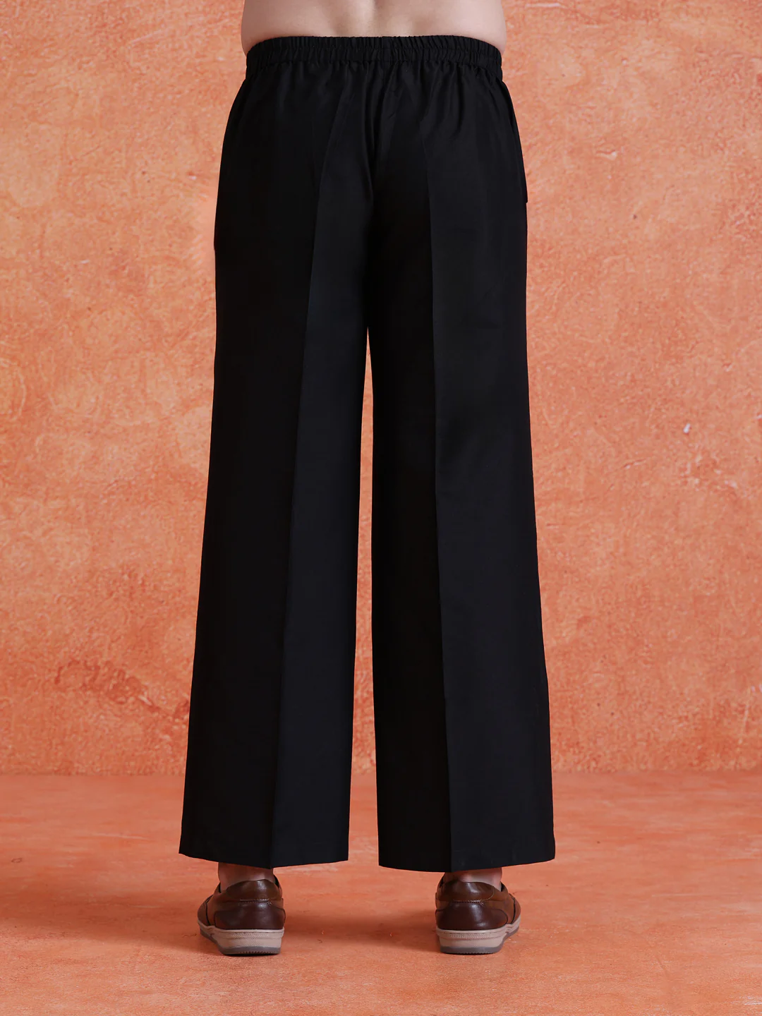 Black Silk Blend Solid Wide Leg Trouser - Image 4