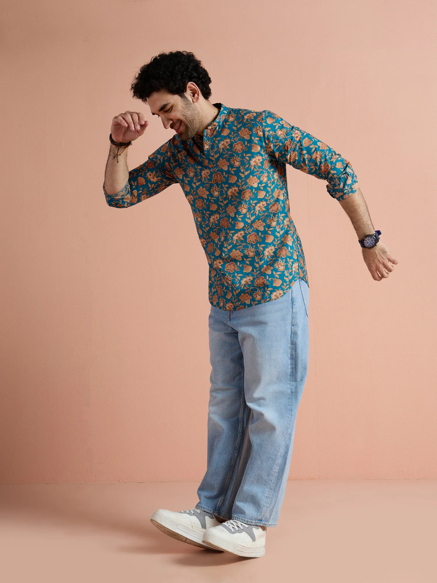 Blue Cotton Printed Short Kurta - Image 3