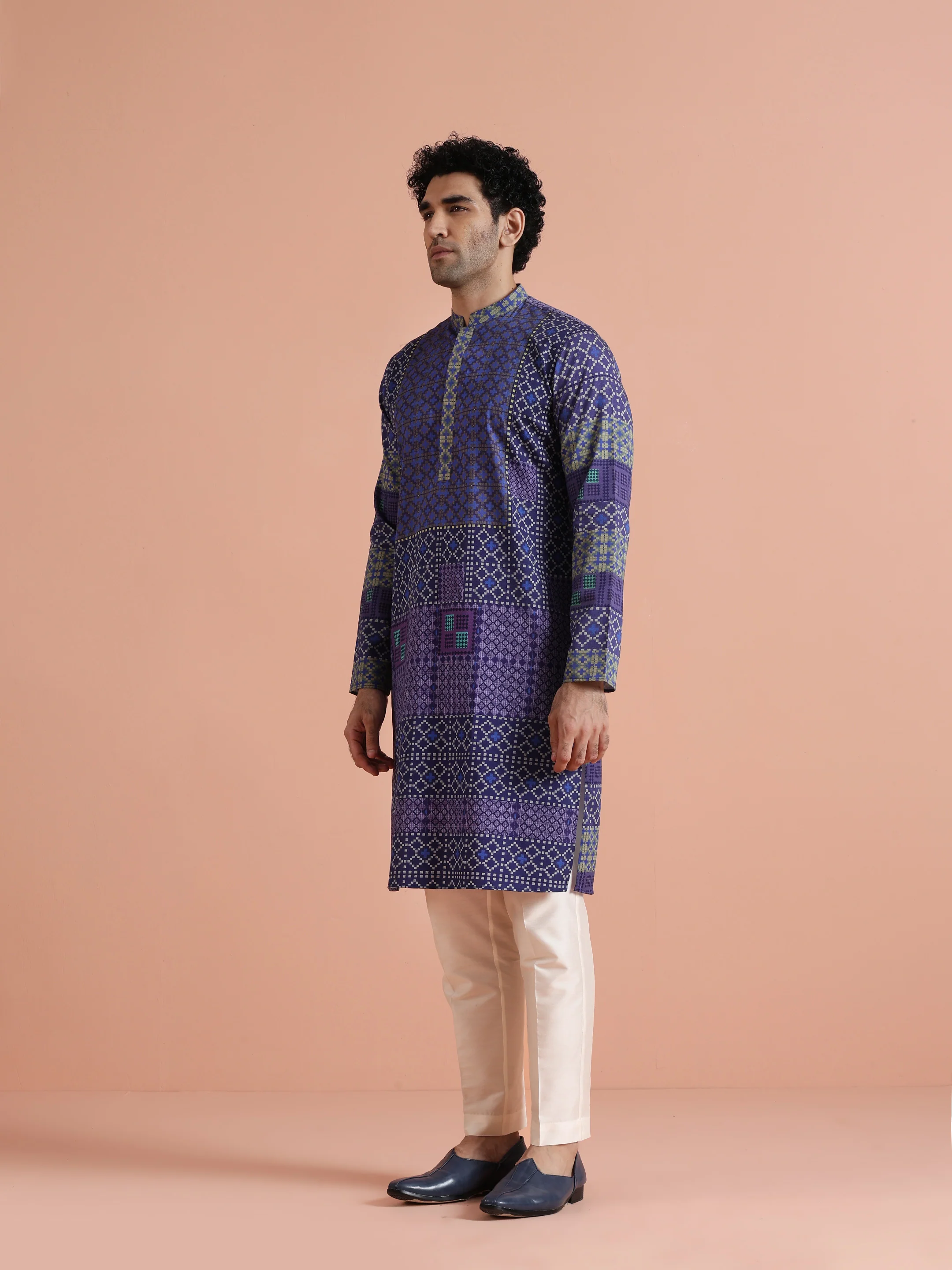 Blue Geometric Printed Kurta - Image 3