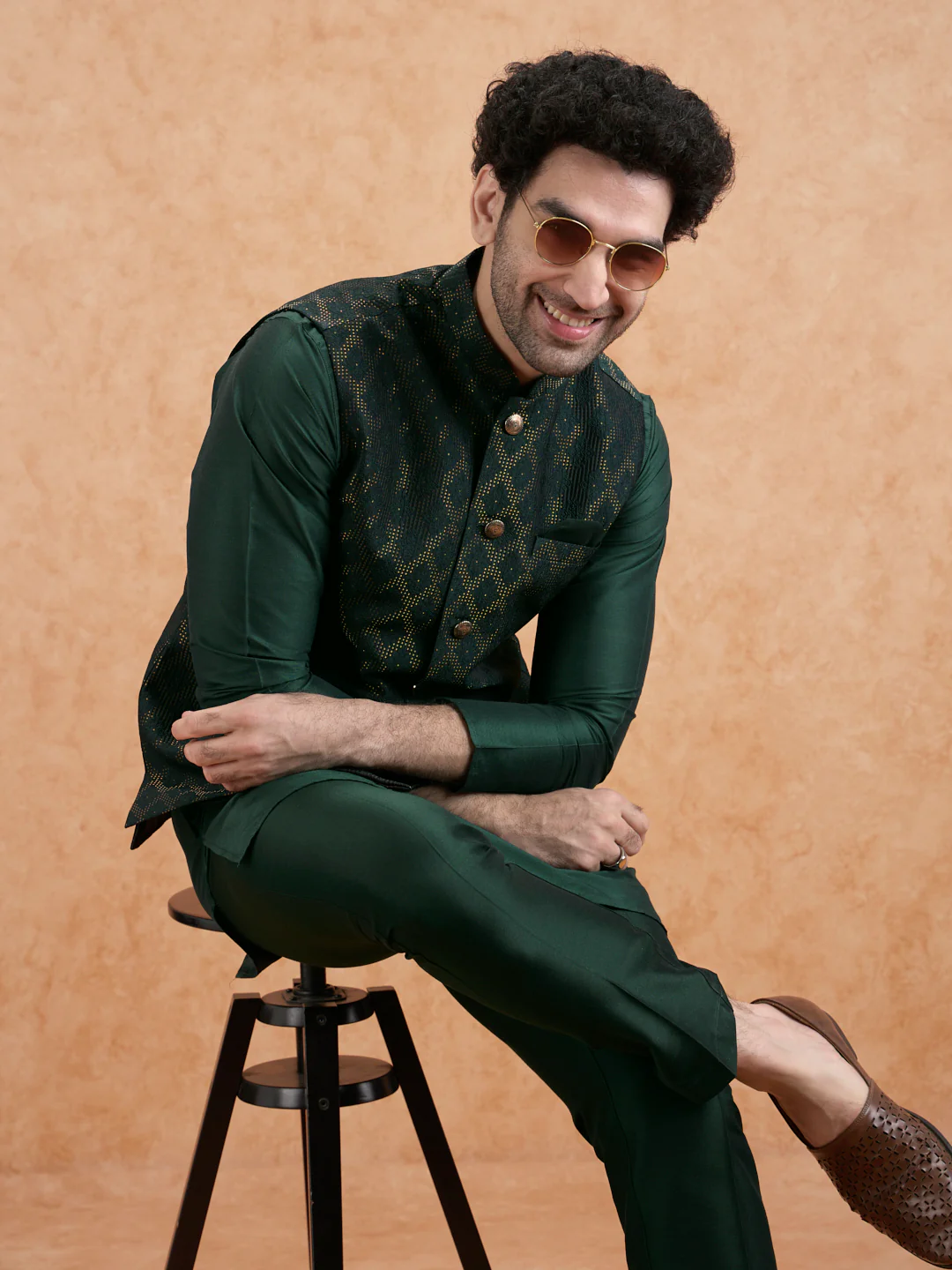 Bottle Green Silk Blend Textured Mid Kurta Jacket Trouser Set - Image 9