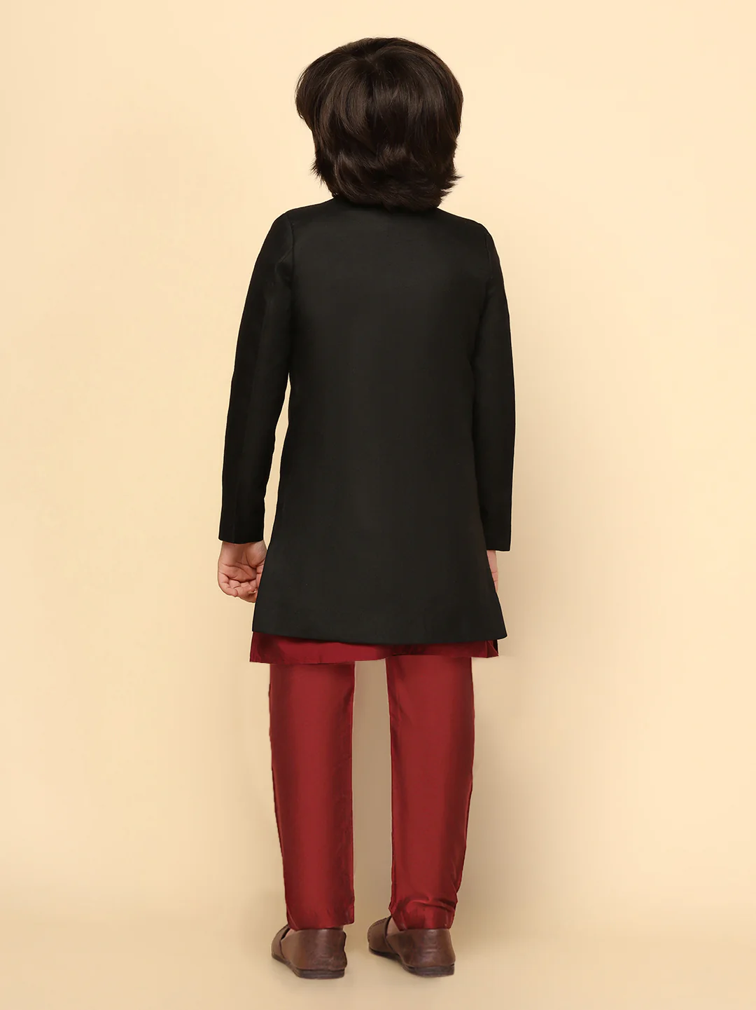 Boy's Black Cotton Blend Solid Dyed Kurta Sherwani Pyjama Set - Image 3