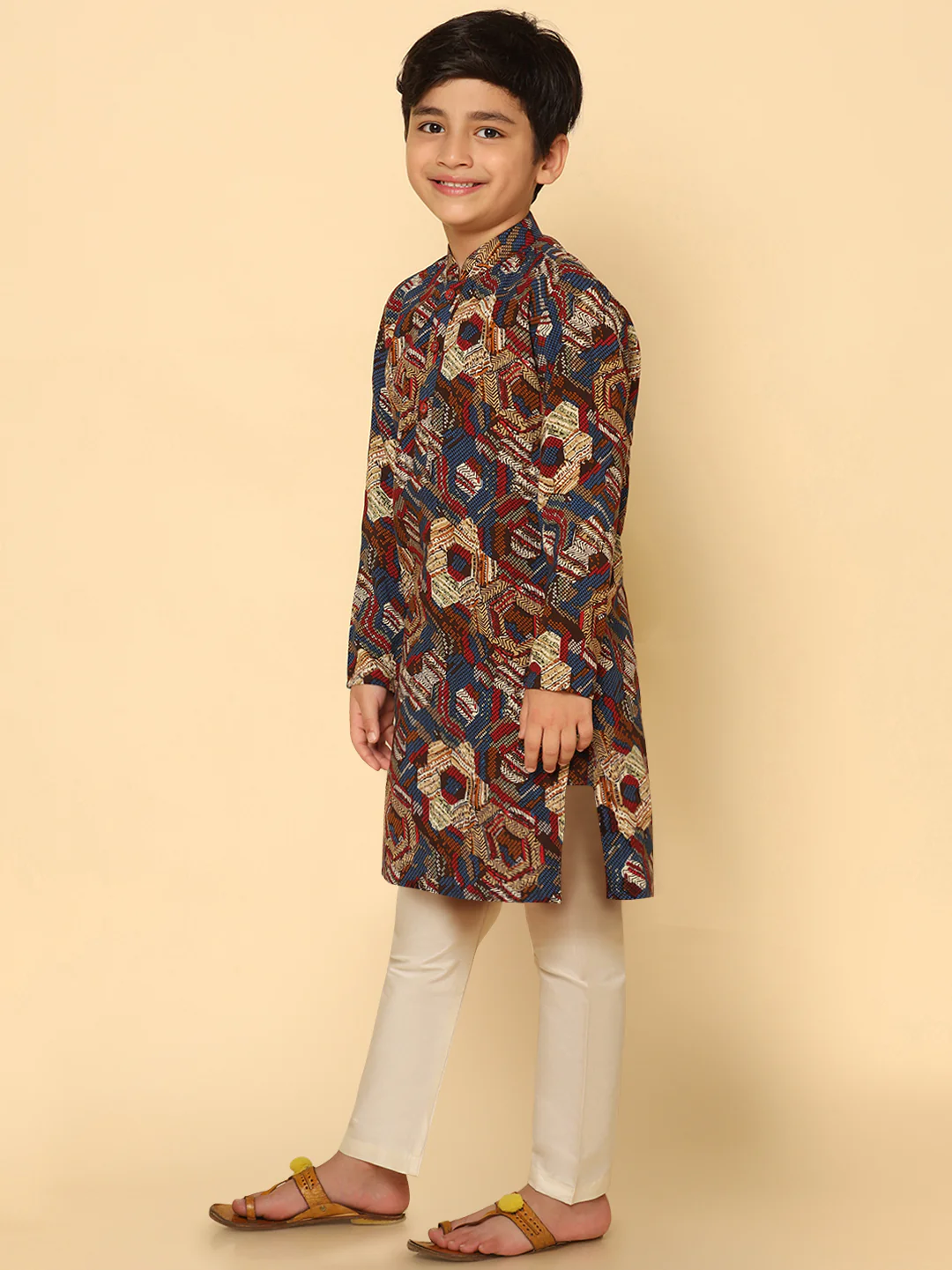 Boy's Multicolour Cotton Blend Printed Kurta Pyjama Set - Image 7