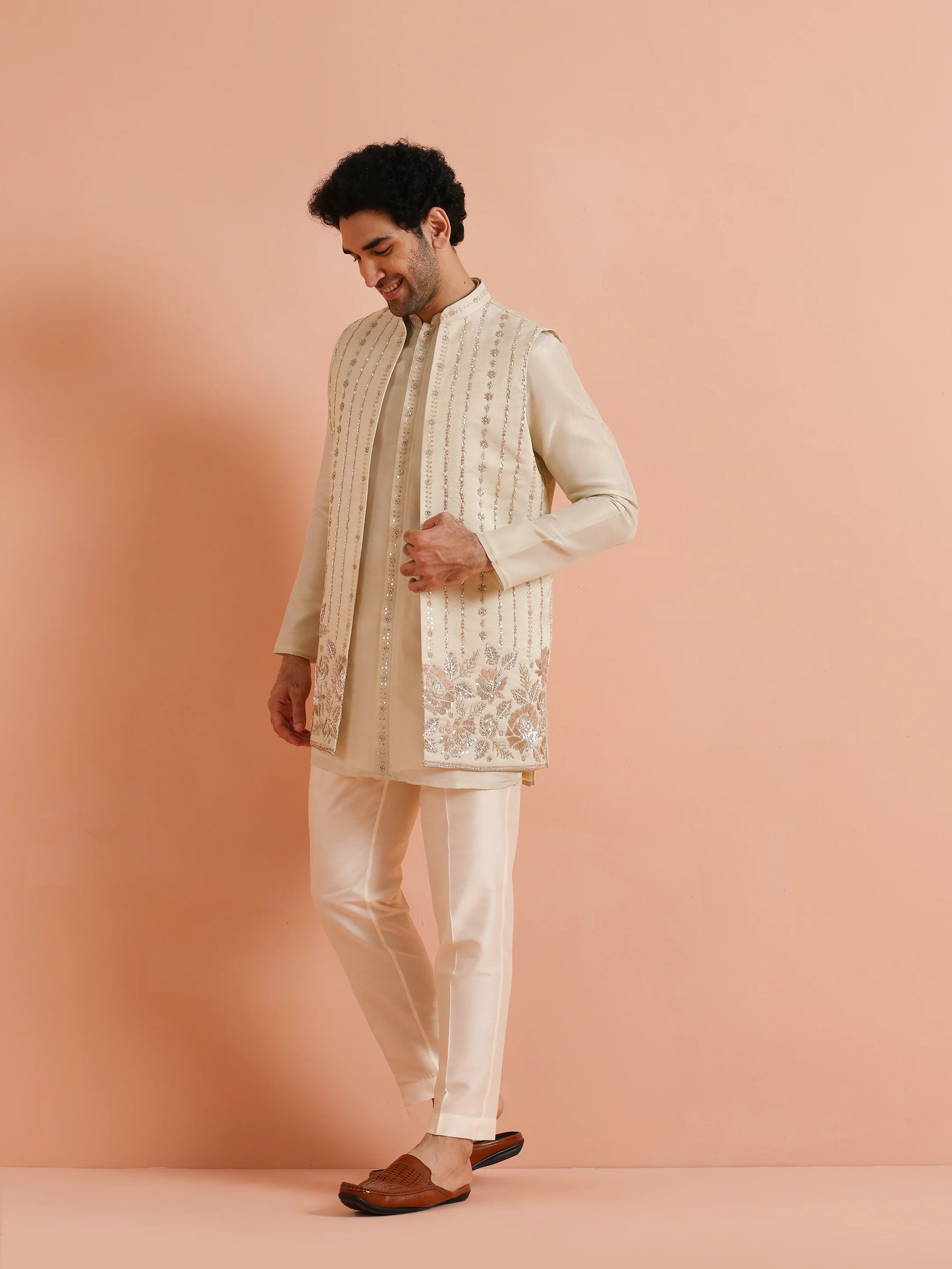 Cream Embroidered Mid Kurta Jacket Set - Image 2
