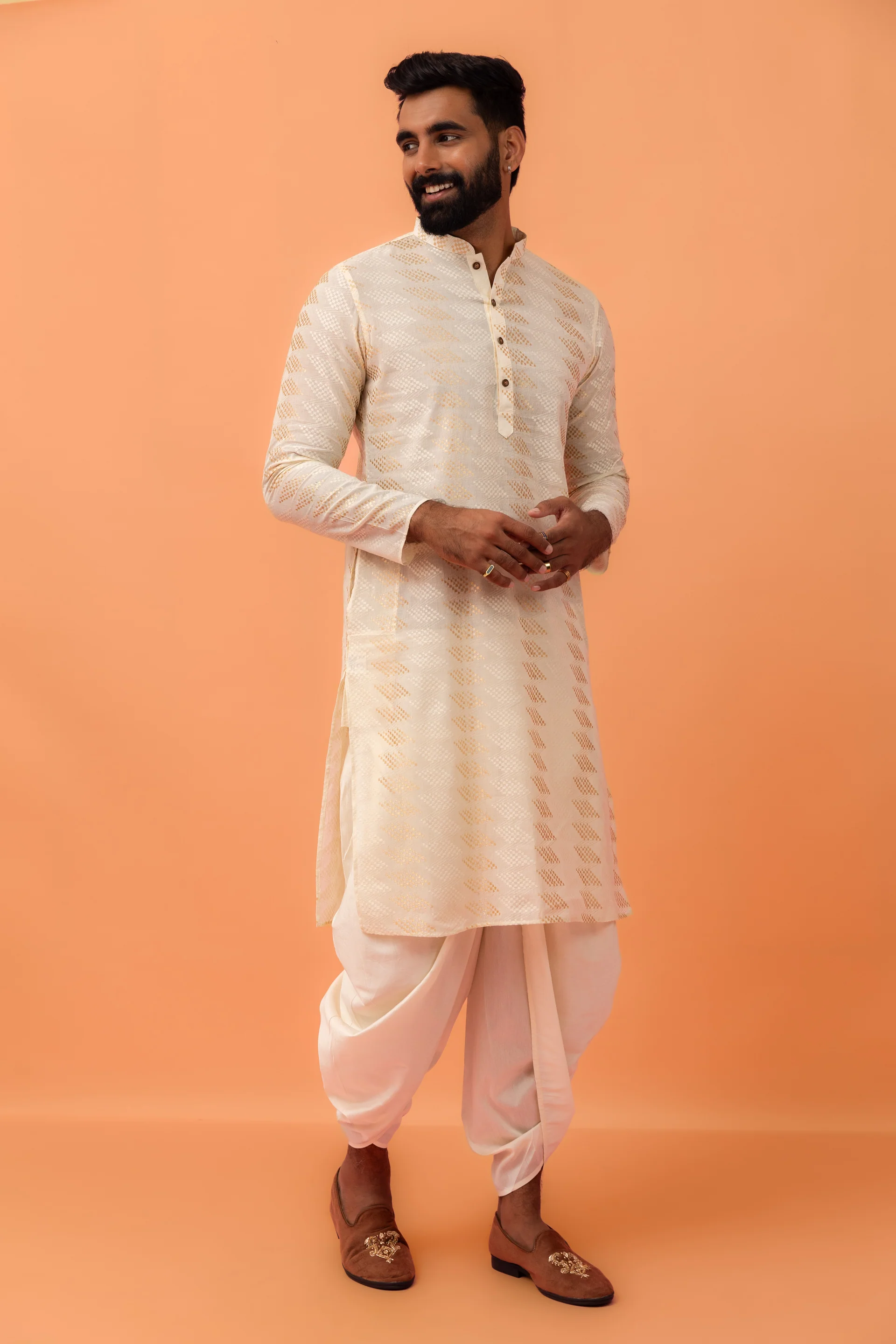 Cream Silk Blend Geometric Kurta Dhoti Set - Image 3