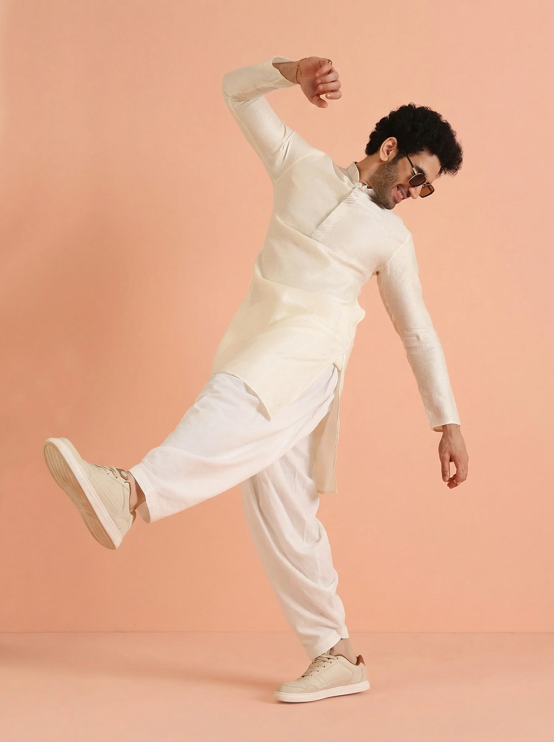 Cream Silk Blend Textured Kurta Patiyala Set - Image 7