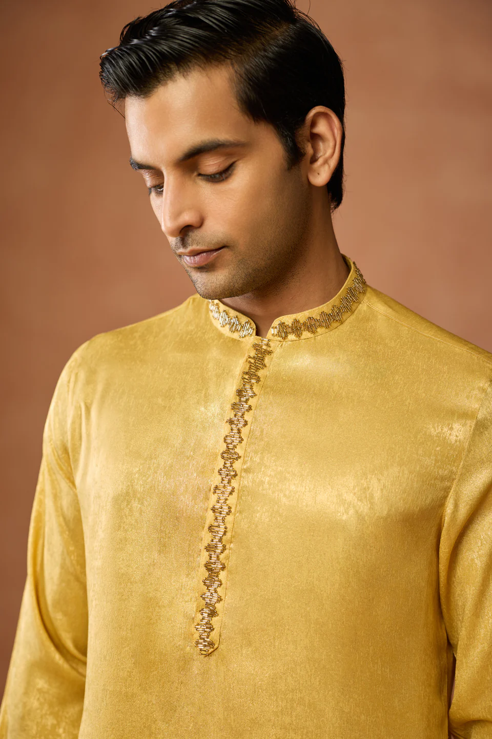 Golden Yellow Silk Blend Embroidered Kurta - Image 5
