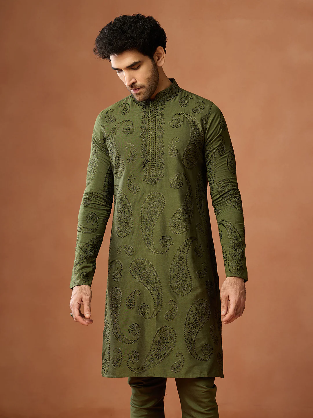 Green Embroidered Cotton Kurta Set - Image 8
