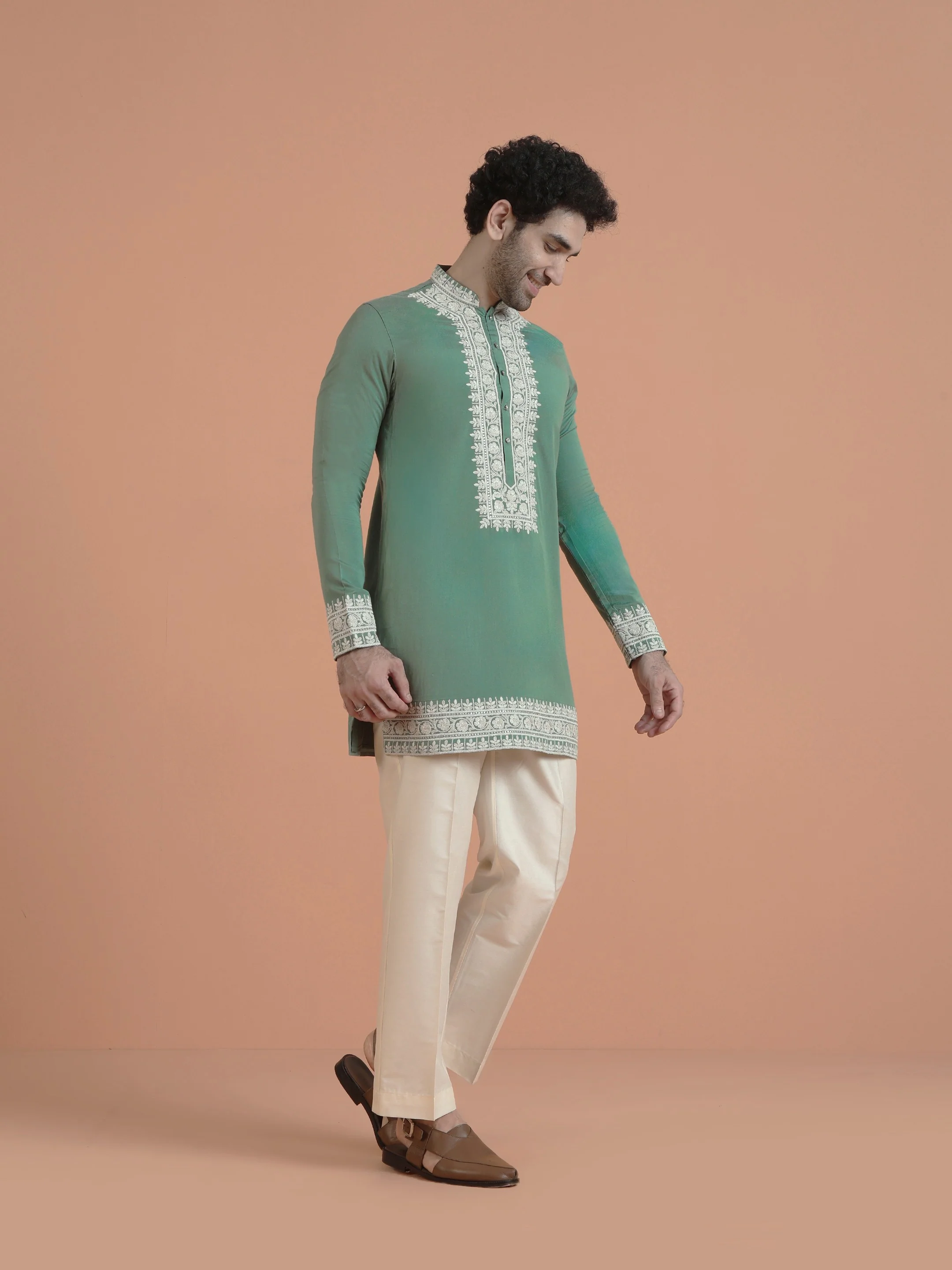 Green Silk Blend Embroidered Kurta Wide Trouser Set - Image 3