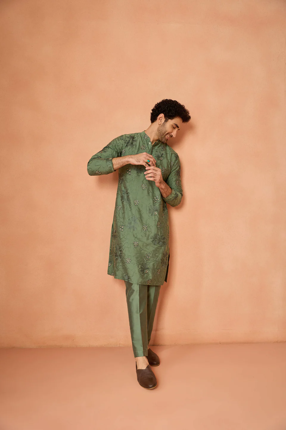 Green Silk Blend Embroidered Kurta Trouser Set - Image 7