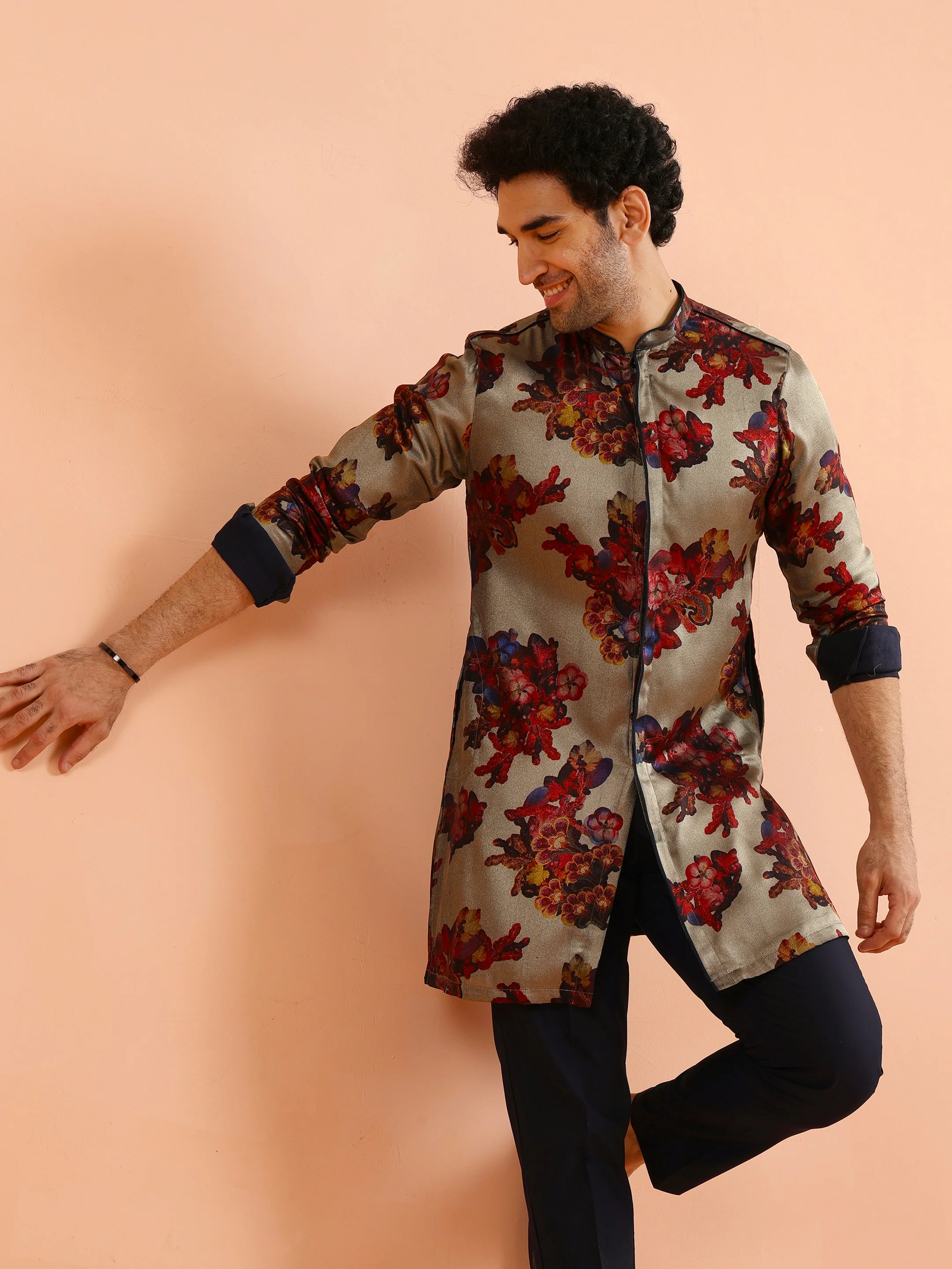 Grey Floral Silk Blend Kurta Set - Image 11