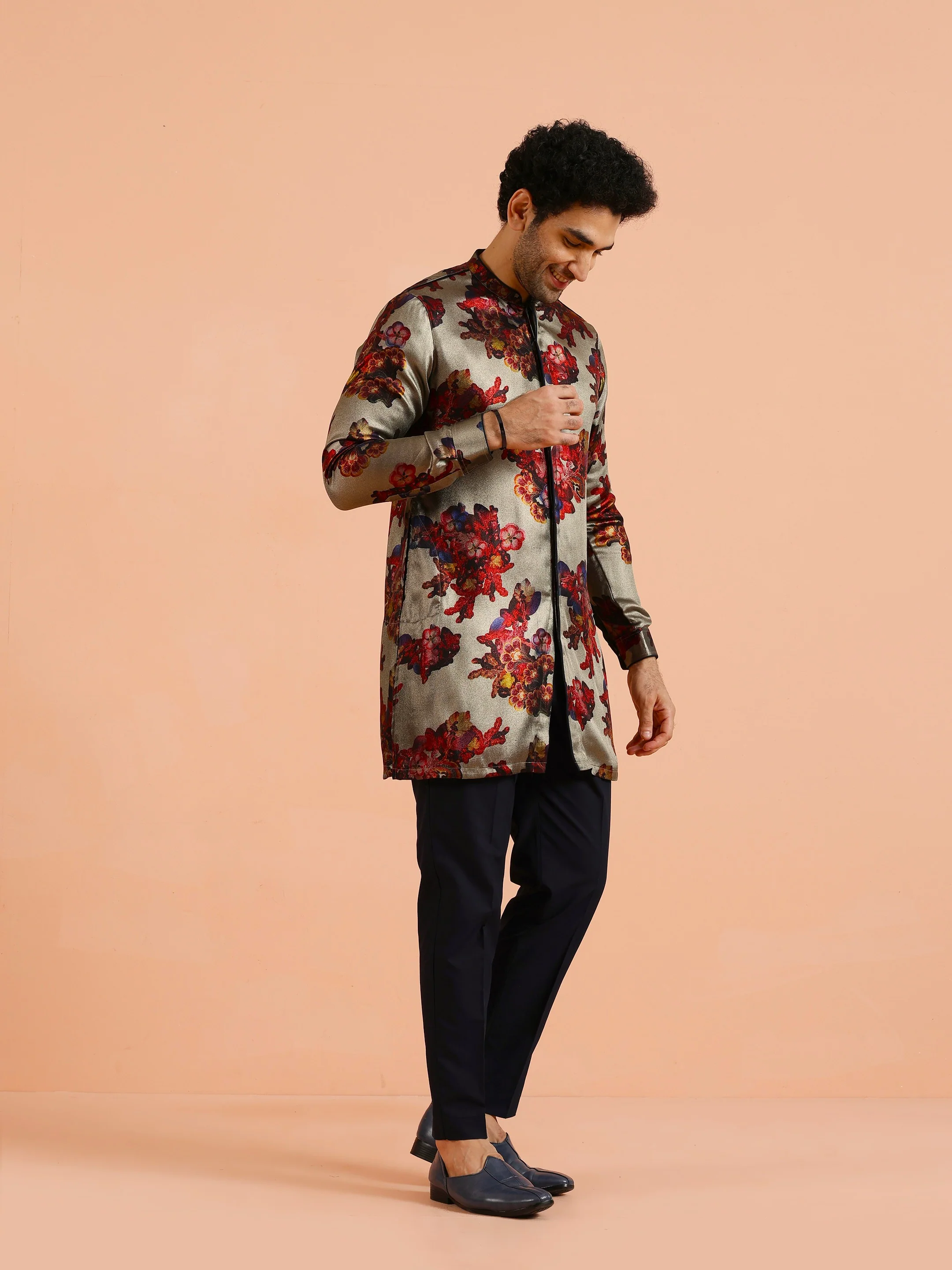 Grey Floral Silk Blend Kurta Set - Image 2