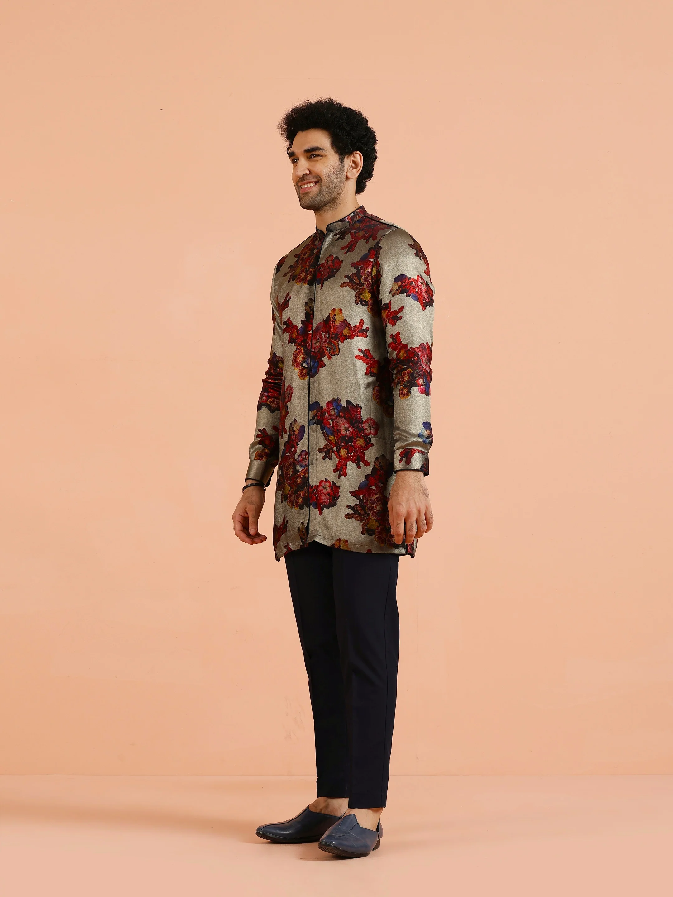 Grey Floral Silk Blend Kurta Set - Image 3