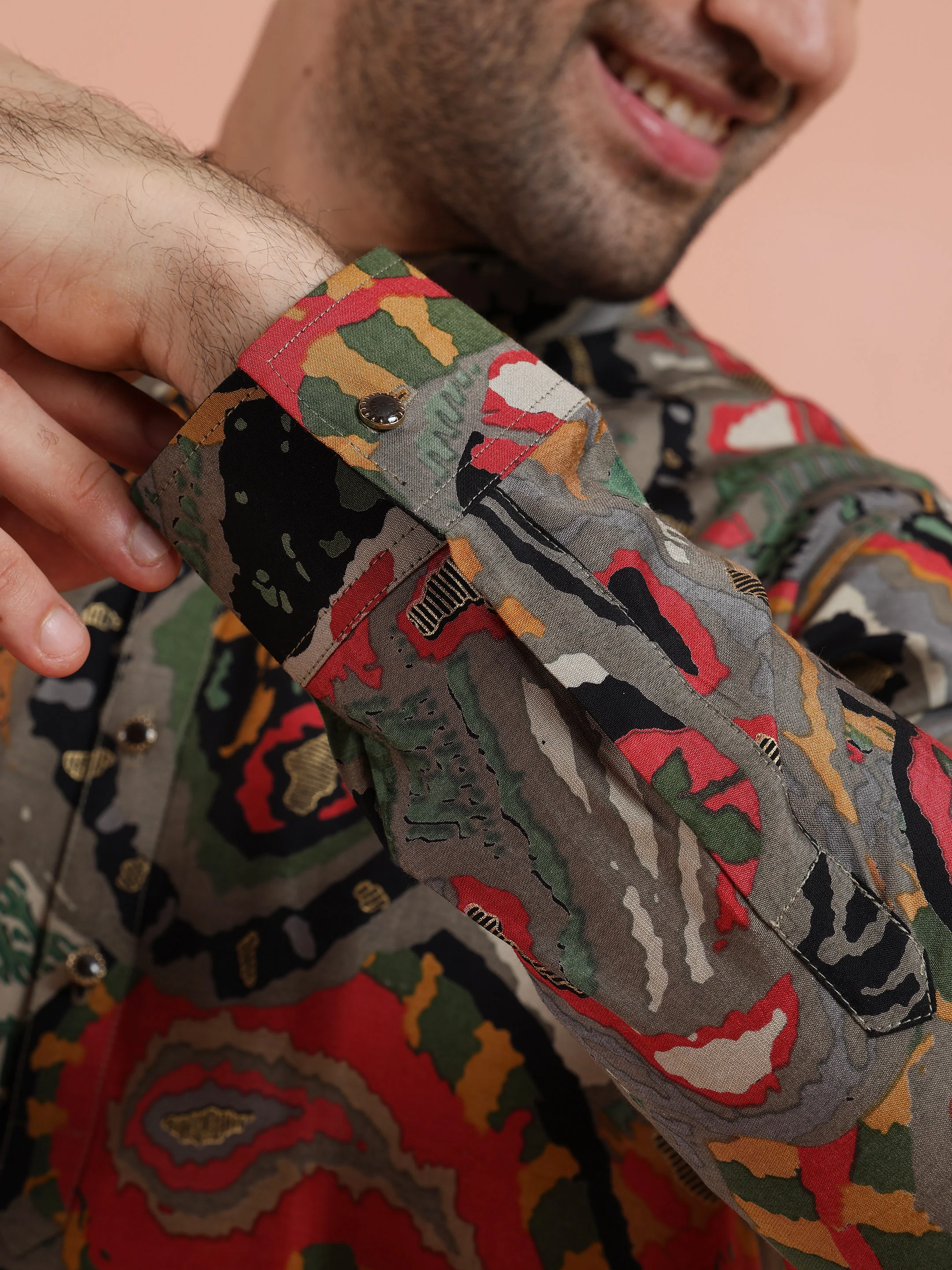 Grey Paisley Printed Kurta - Image 6