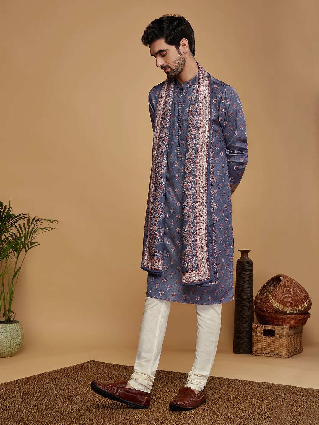 Grey Silk Blend Printed Kurta Churidar Set With Dupatta - Image 2