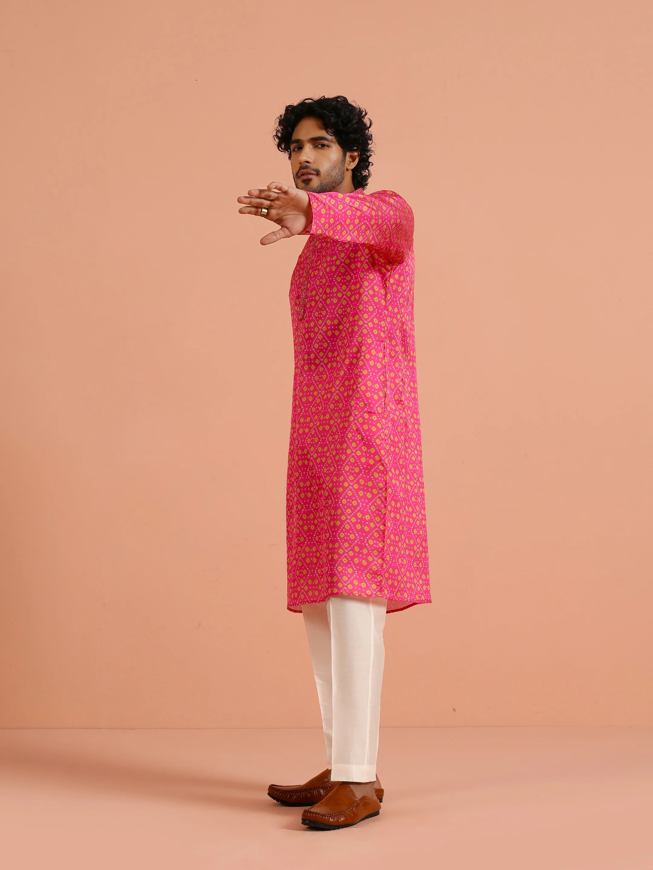 Pink Silk Printed Geometric Kurta Trouser Set - Image 2