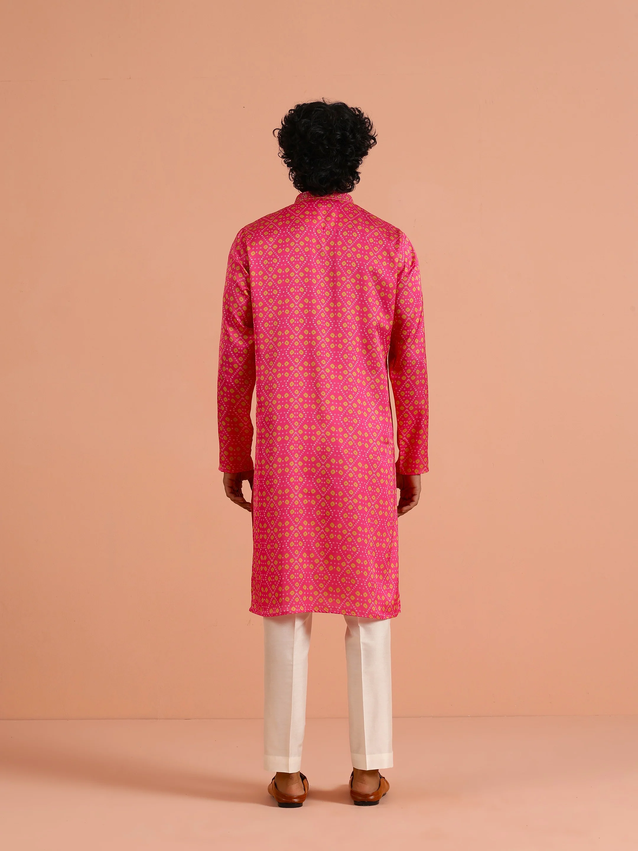 Pink Silk Printed Geometric Kurta Trouser Set - Image 4