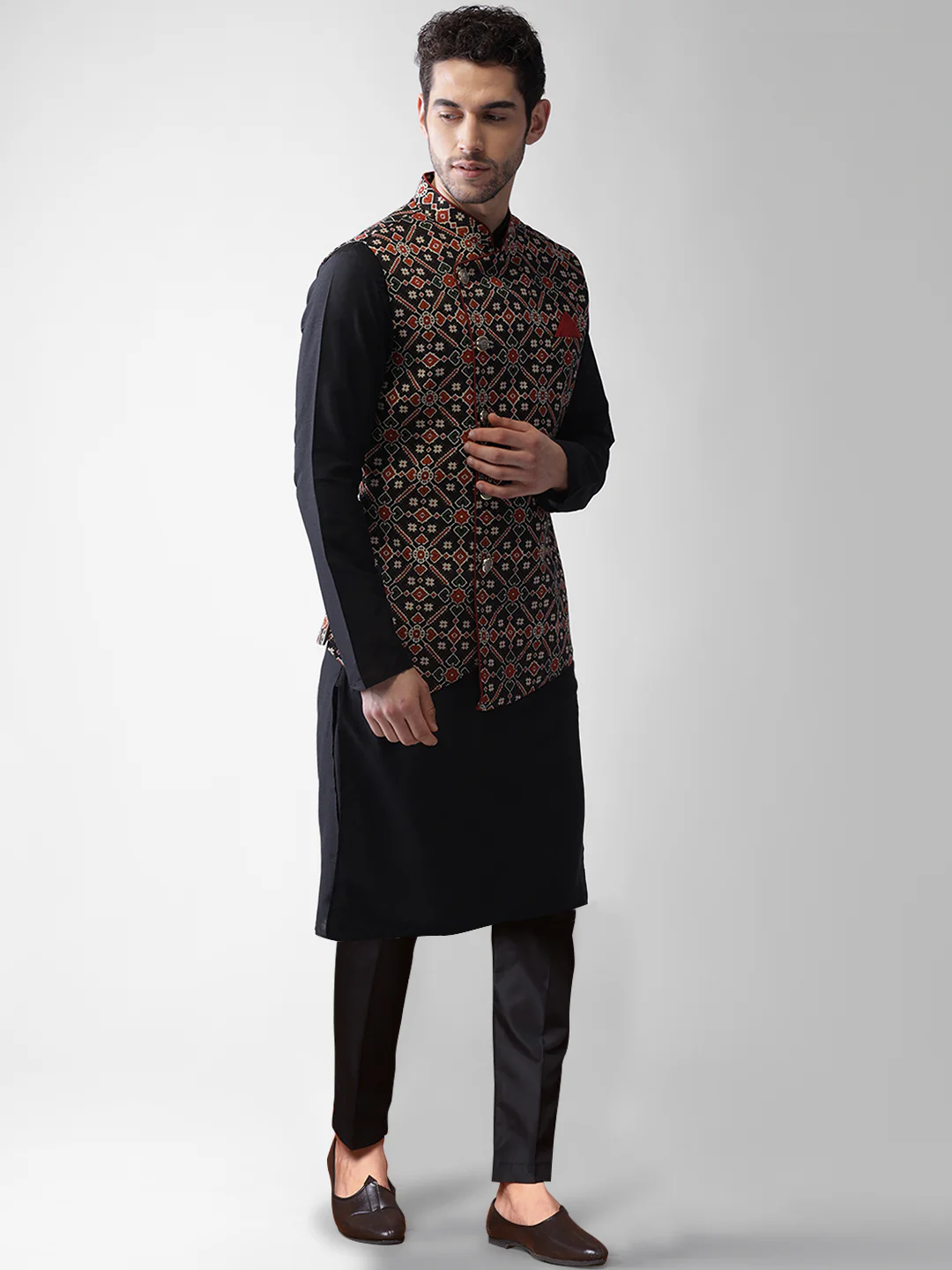Kisah Men's Black Kurta Jacket Trousers Set - Image 2