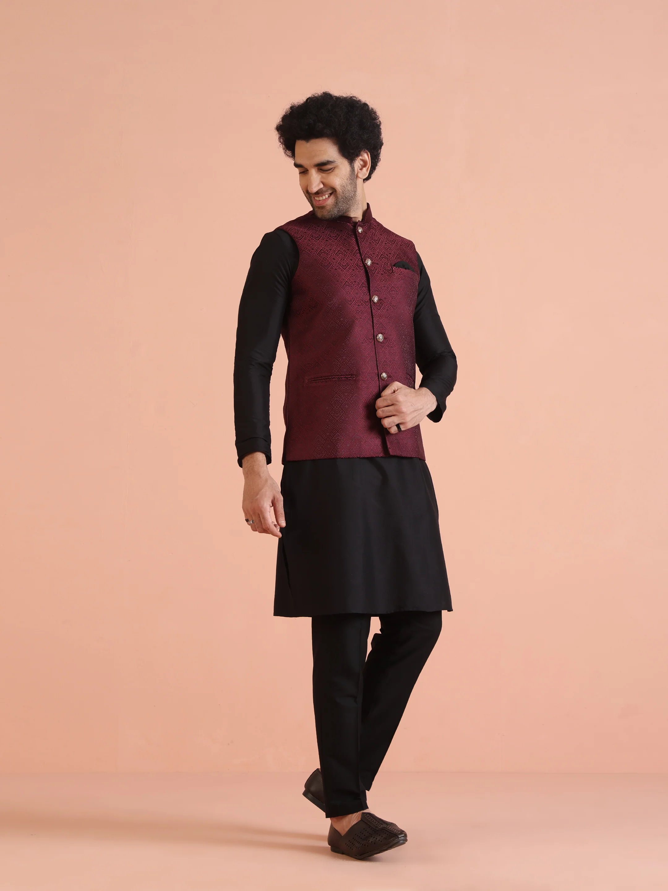 Maroon Jacquard Nehru Jacket Kurta Set - Image 4