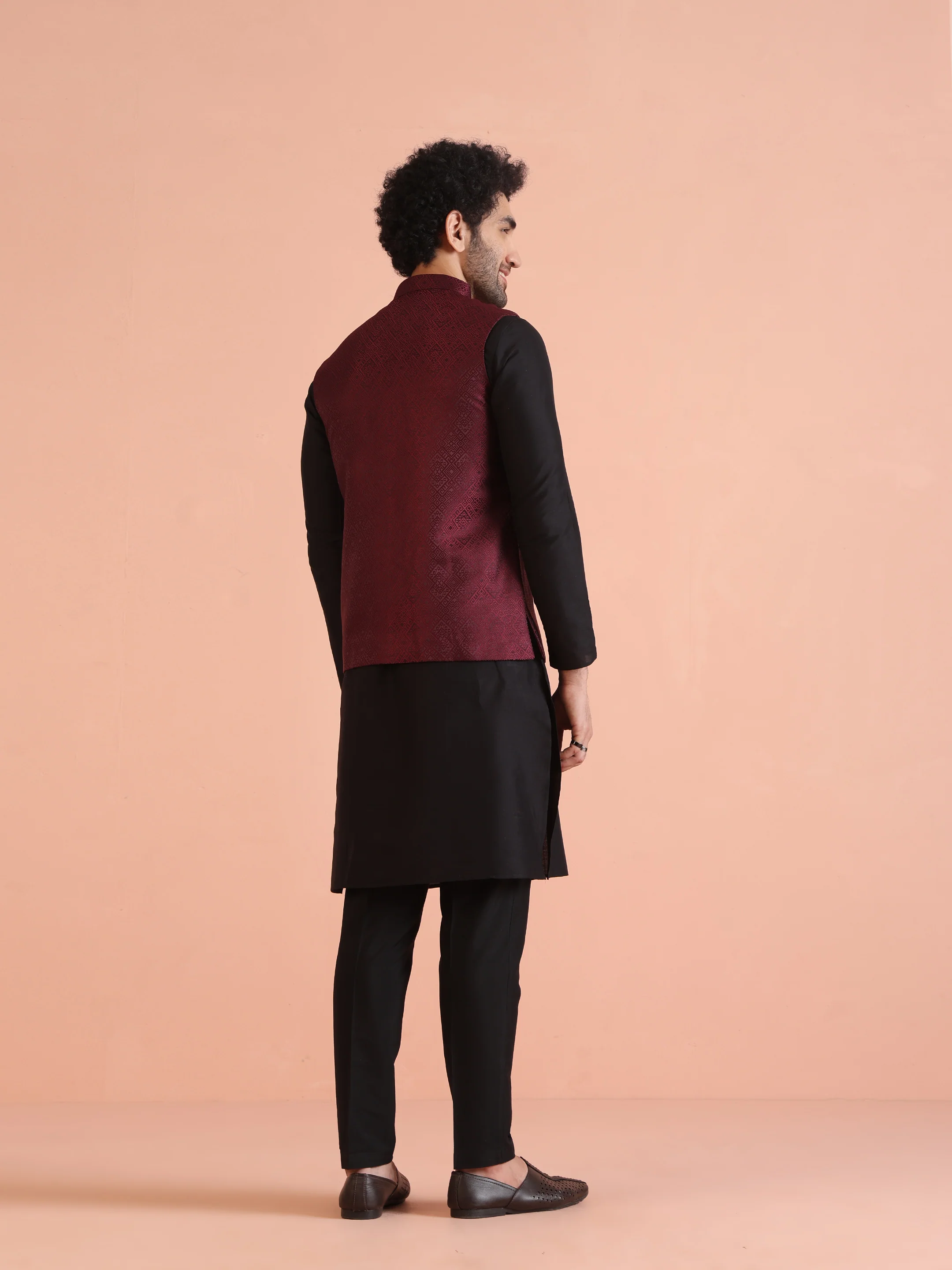 Maroon Jacquard Nehru Jacket Kurta Set - Image 5
