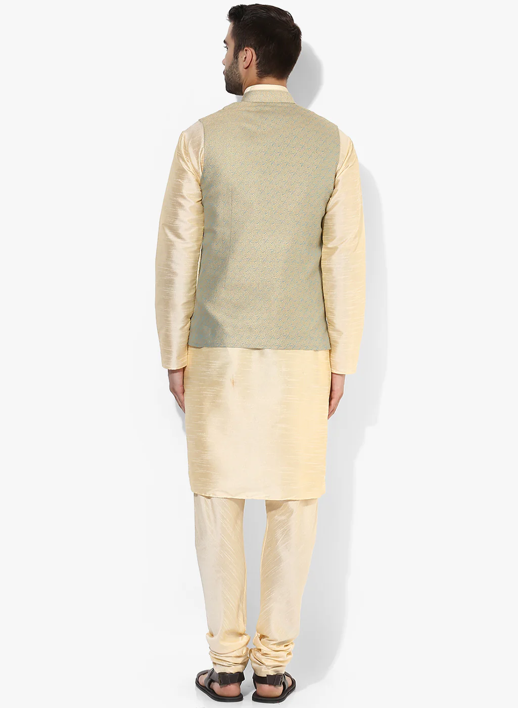 Kisah Plus Men's Green Kurta Churidar Waistcoat Set - Image 4