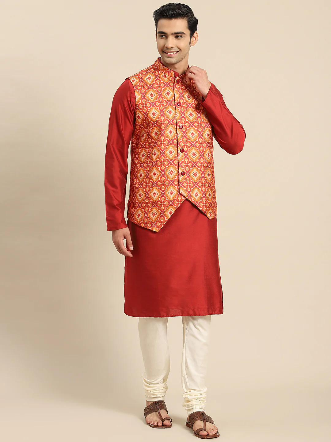 Men Red Kurta Jacket Set - Image 2