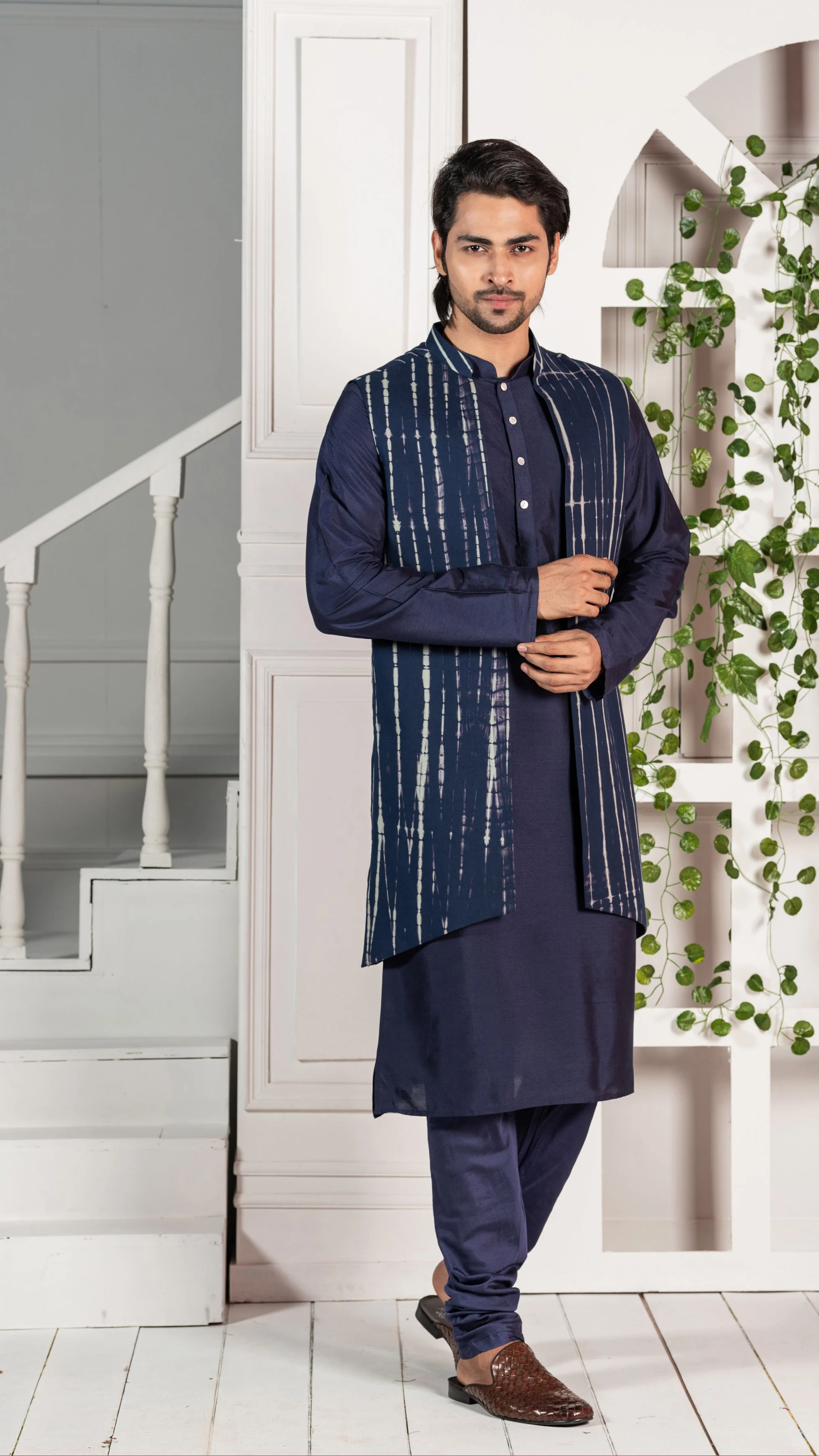 Kisah Men Navy Blue Kurta Jacket Set - Image 5