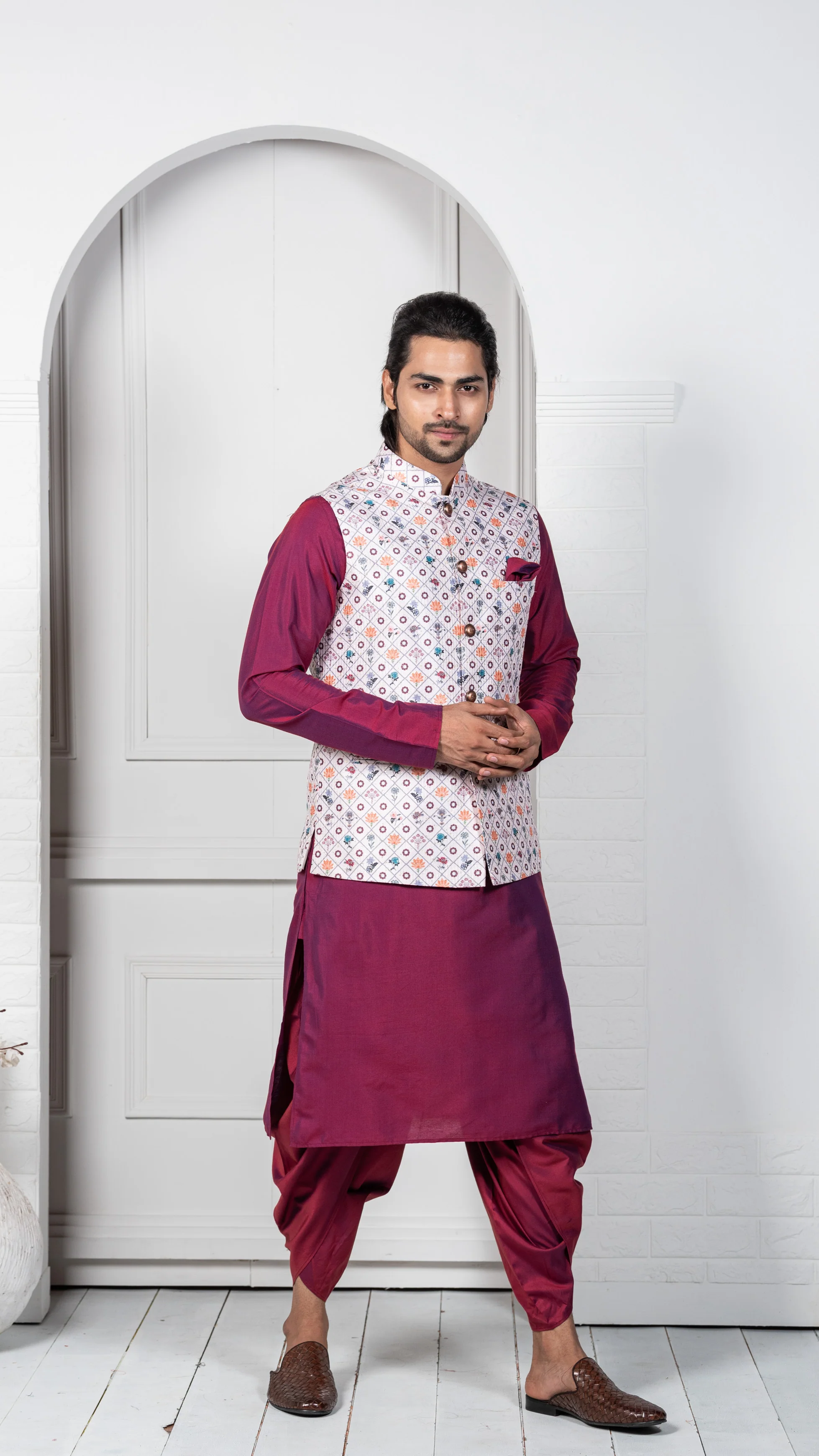 Kisah Men White Kurta Jacket Set - Image 2