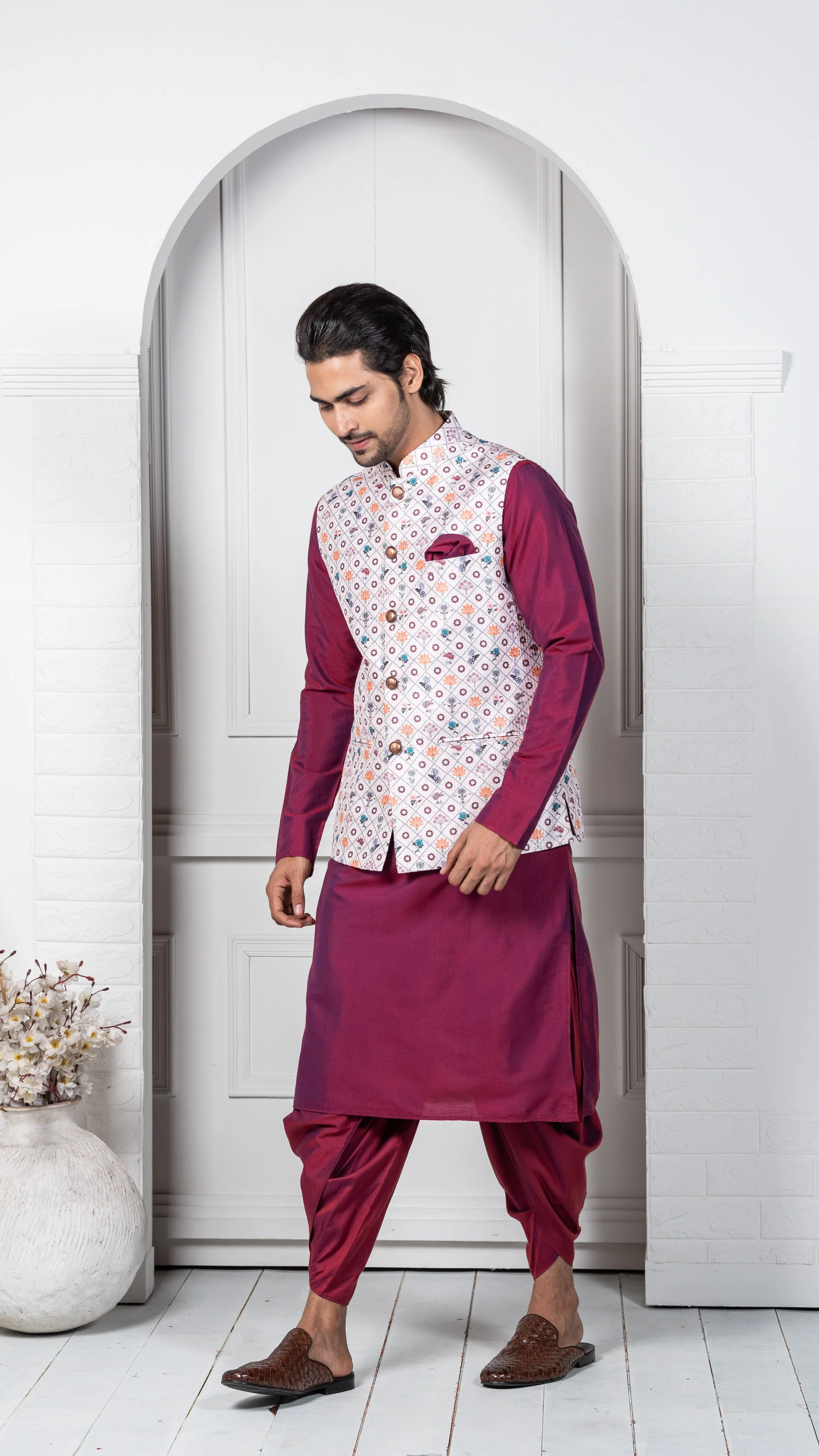 Kisah Men White Kurta Jacket Set - Image 3