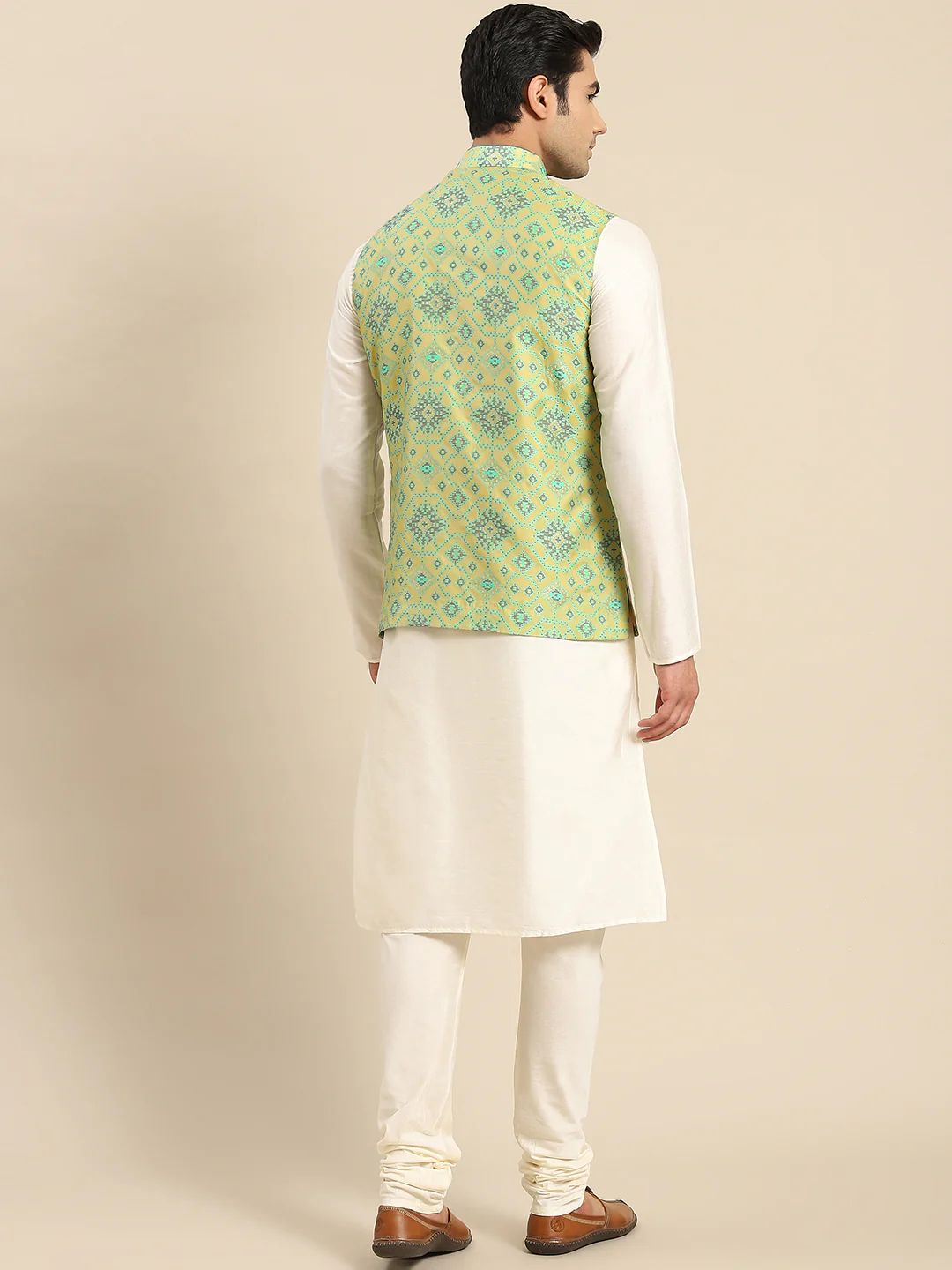 Men Green Kurta Jacket Set - Image 8