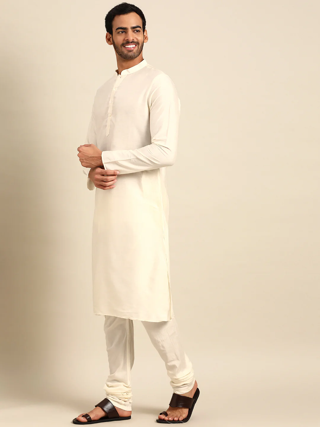 Kisah men Maroon kurta jacket set - Image 6