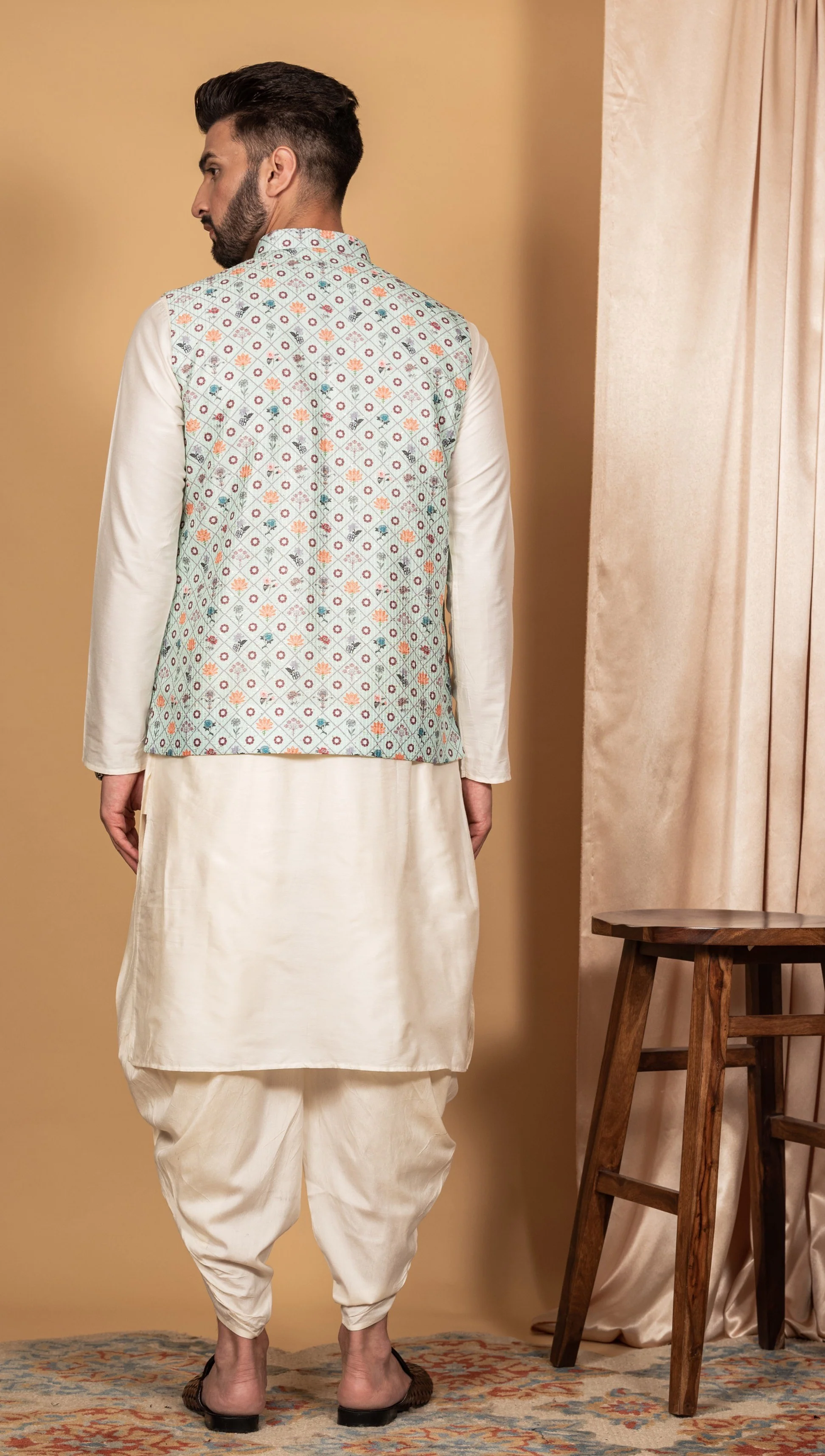 Men Green Kurta Jacket Set - Image 3