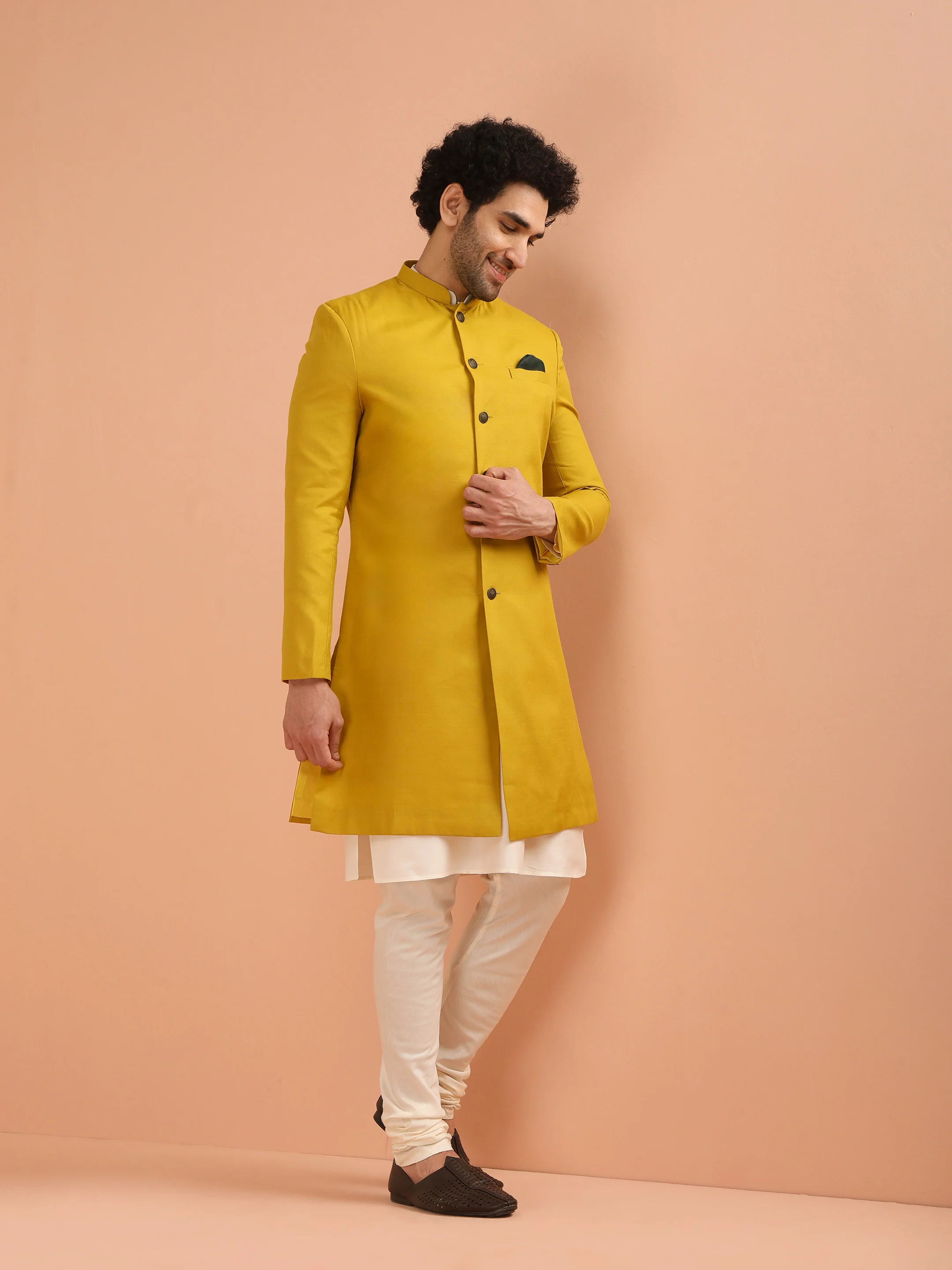 Men Yellow Solid Dyed Kurta Indowestern Churidar Set - Image 3