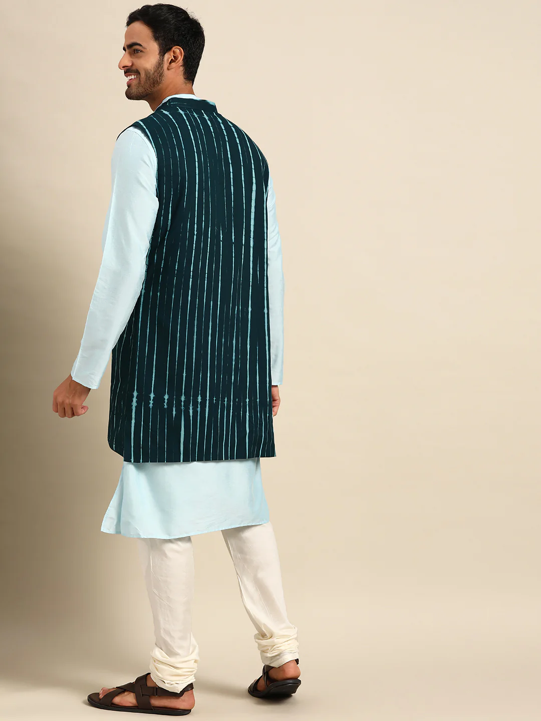 Kisah men Green kurta jacket set - Image 2