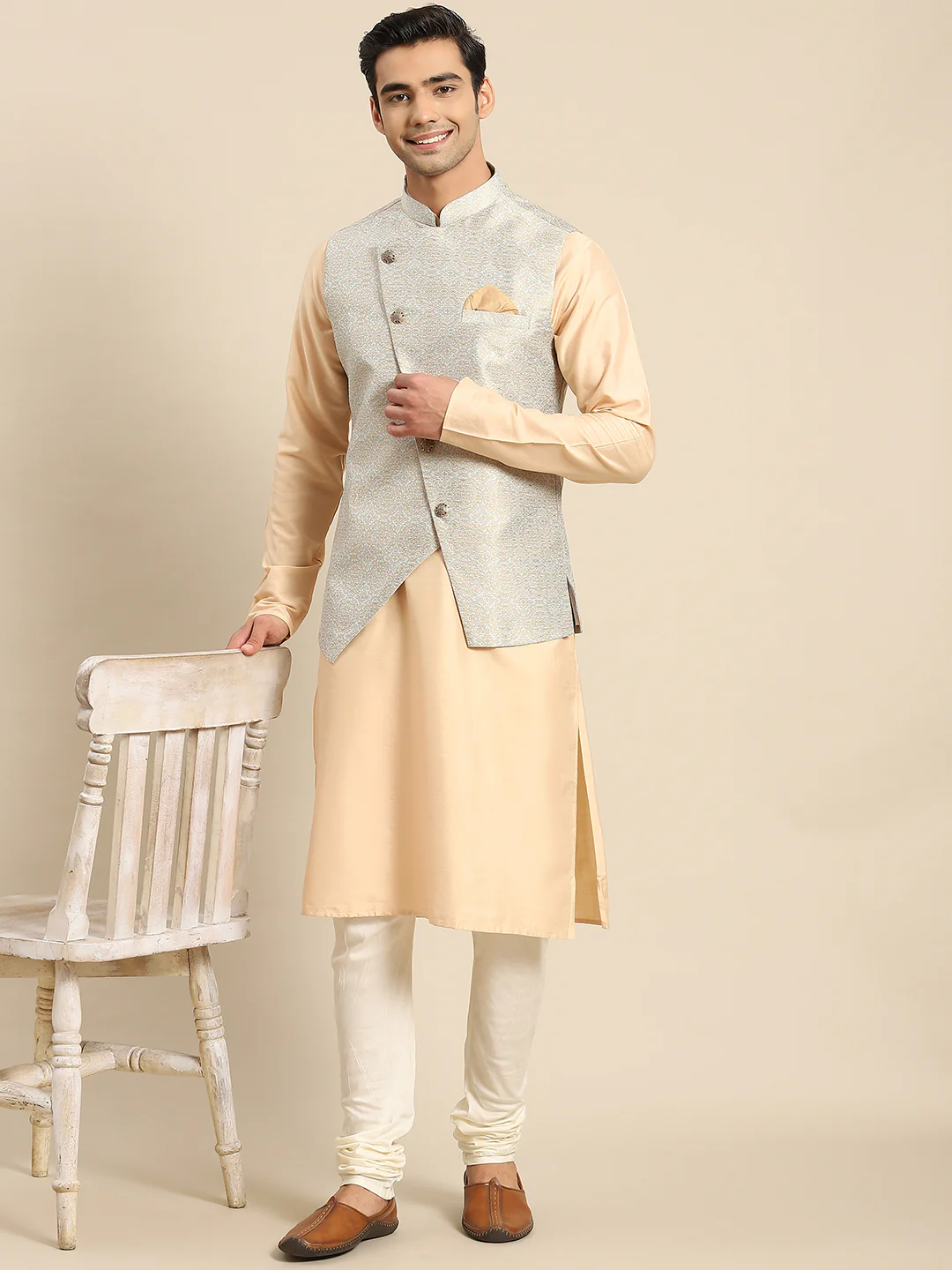 Kisah Men grey Kurta Jacket Set - Image 2